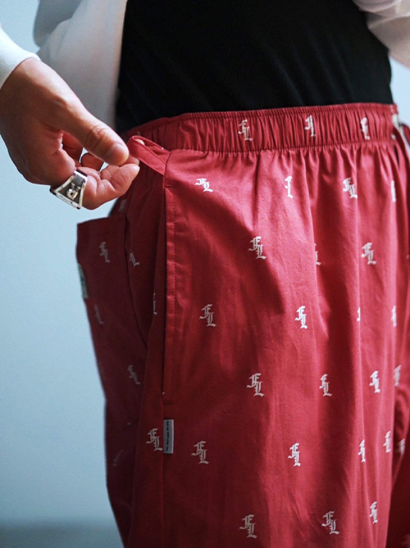 【6.13 (Fri) 12:00 Release】FLUTTER | O/E FL Logo Easy Pants - Dark Pink