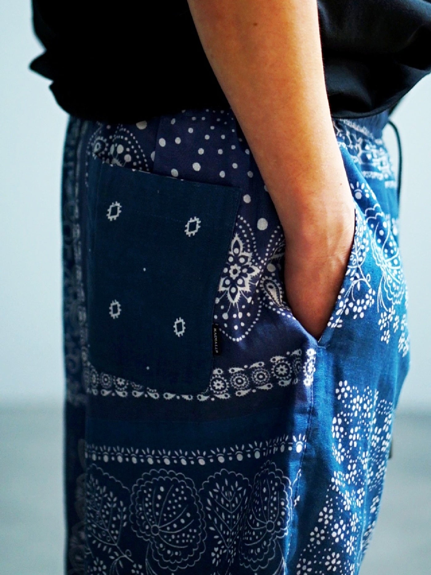 RADIALL | Muscle Shoals - STRAIGHT FIT EASY SHORTS - Smoke Navy