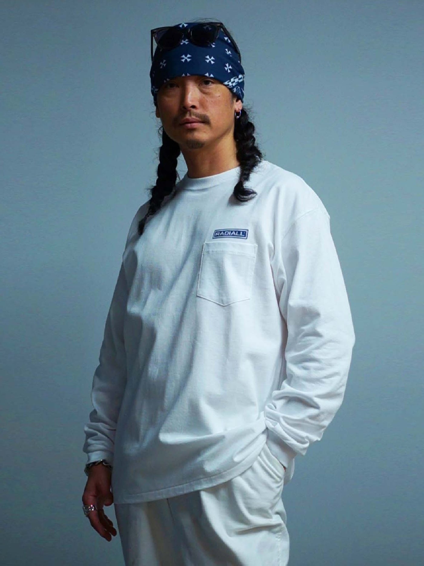 【8.23 (Sat) 12:00 Release】RADIALL | Wheels - CREW NECK T-SHIRT L/S - White