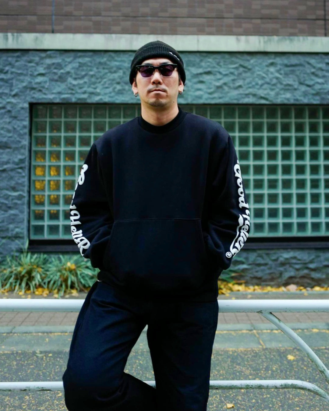 GOOD HELLER | HEAVY WEIGHT LOGO CREW SWEAT - Black