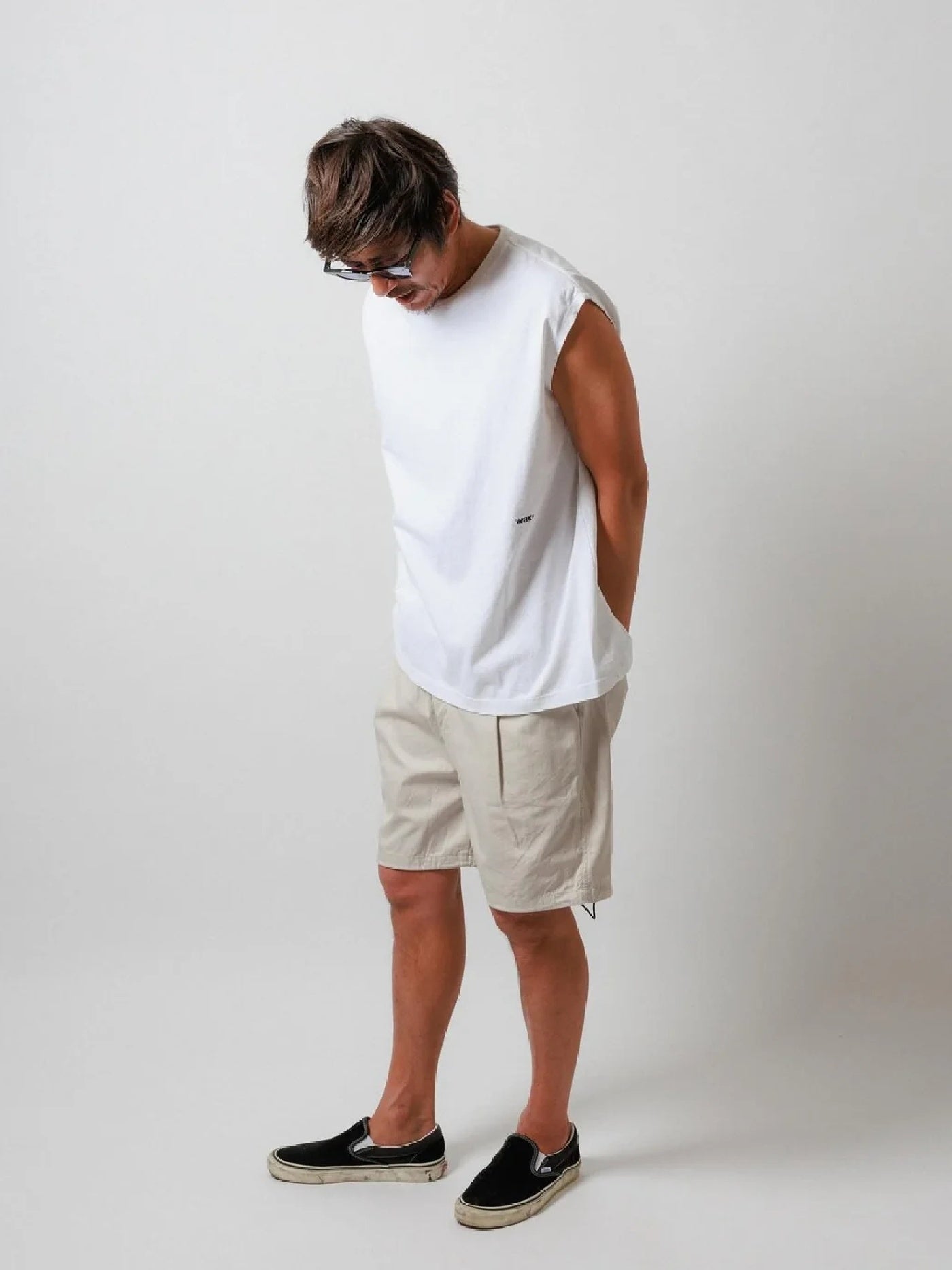 WAX | SLEEVELESS TEE - White