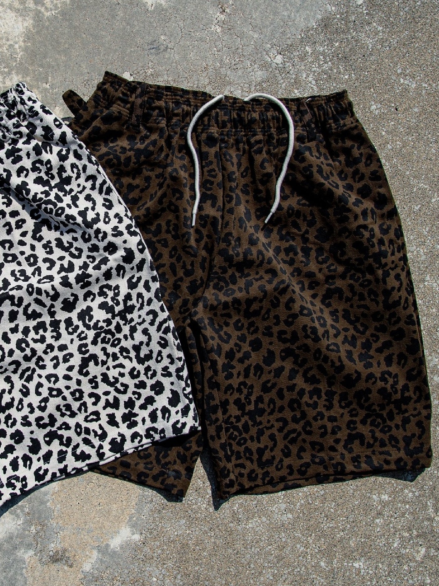 FLUTTER | The Holiday -Comfy fit- Cotton Twill Leopard Easy Short Pants - Brown