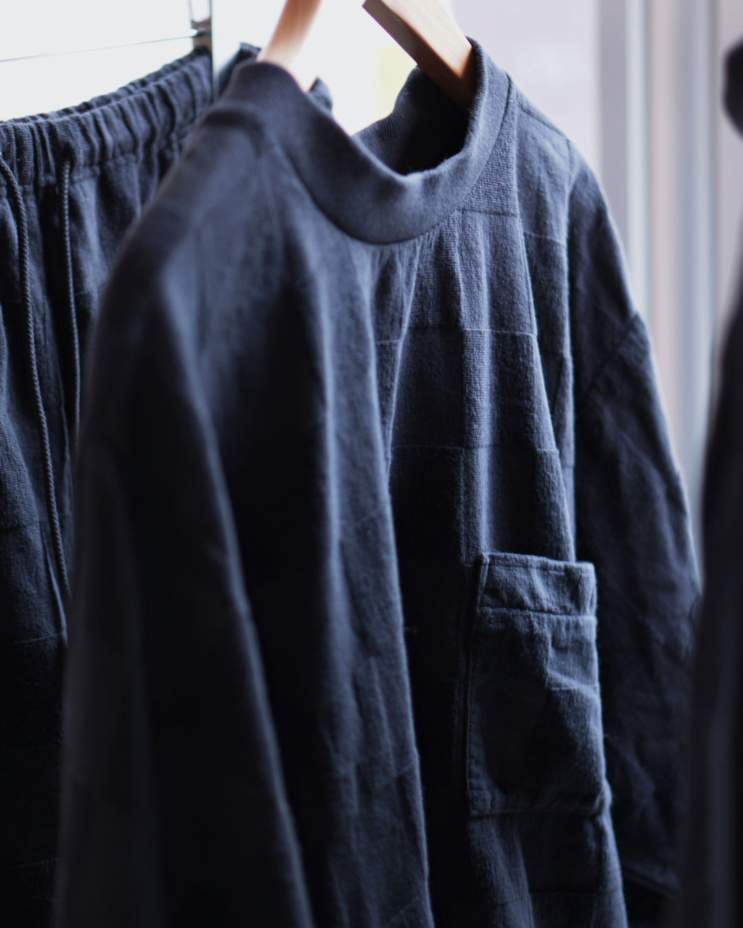 WEIRDO | CHECKER - H/S PILE SWEAT - Black
