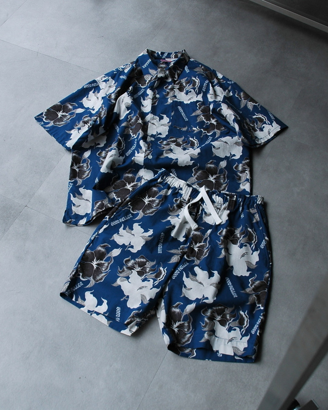 GOOD HELLER | FIRE FLOWER PATTERN EASY SHORTS - Navy