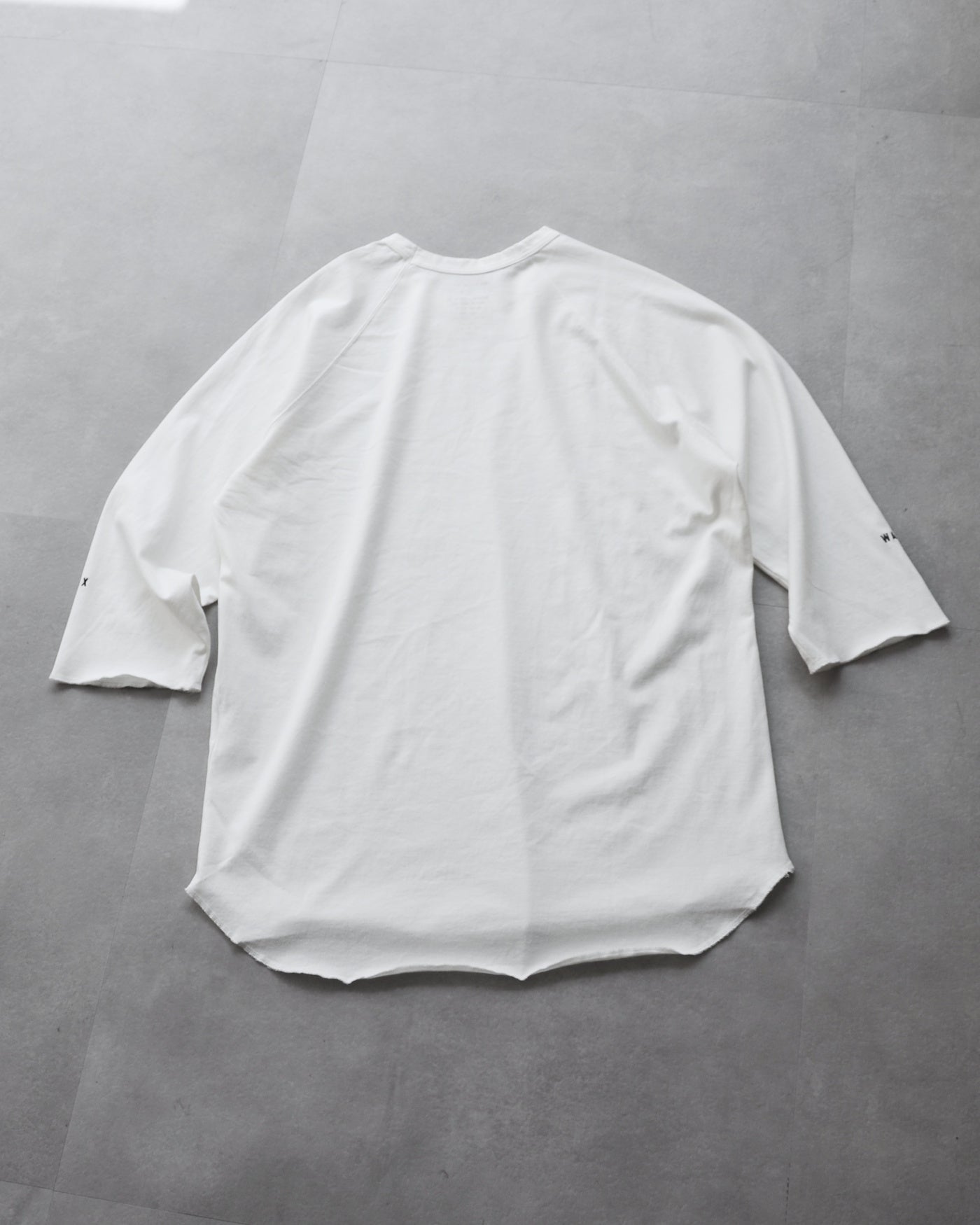 WAX | 3/4 SLEEVE CUT SEWN - White