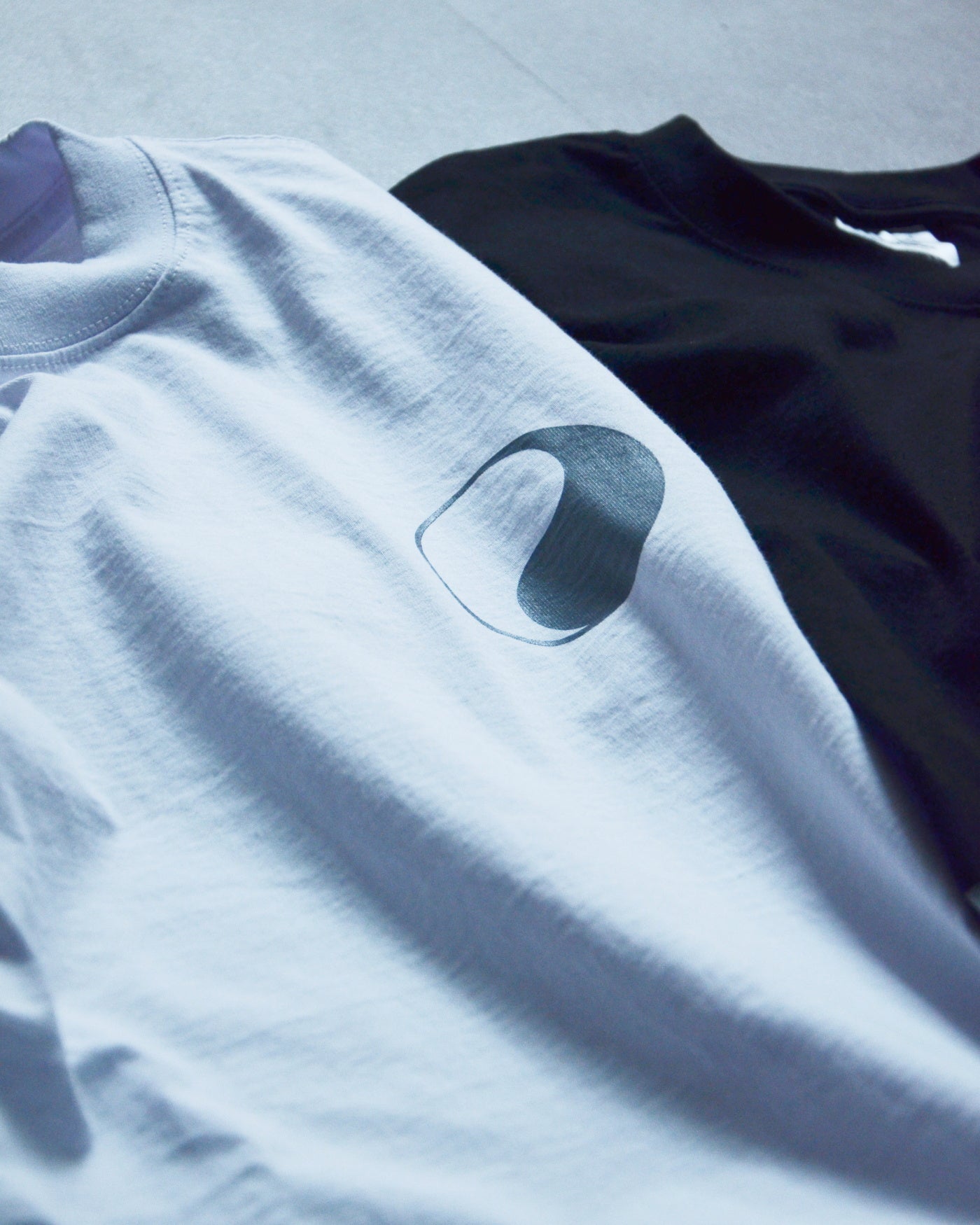 WAX | Yin-Yang MAX WEIGHT TEE - White