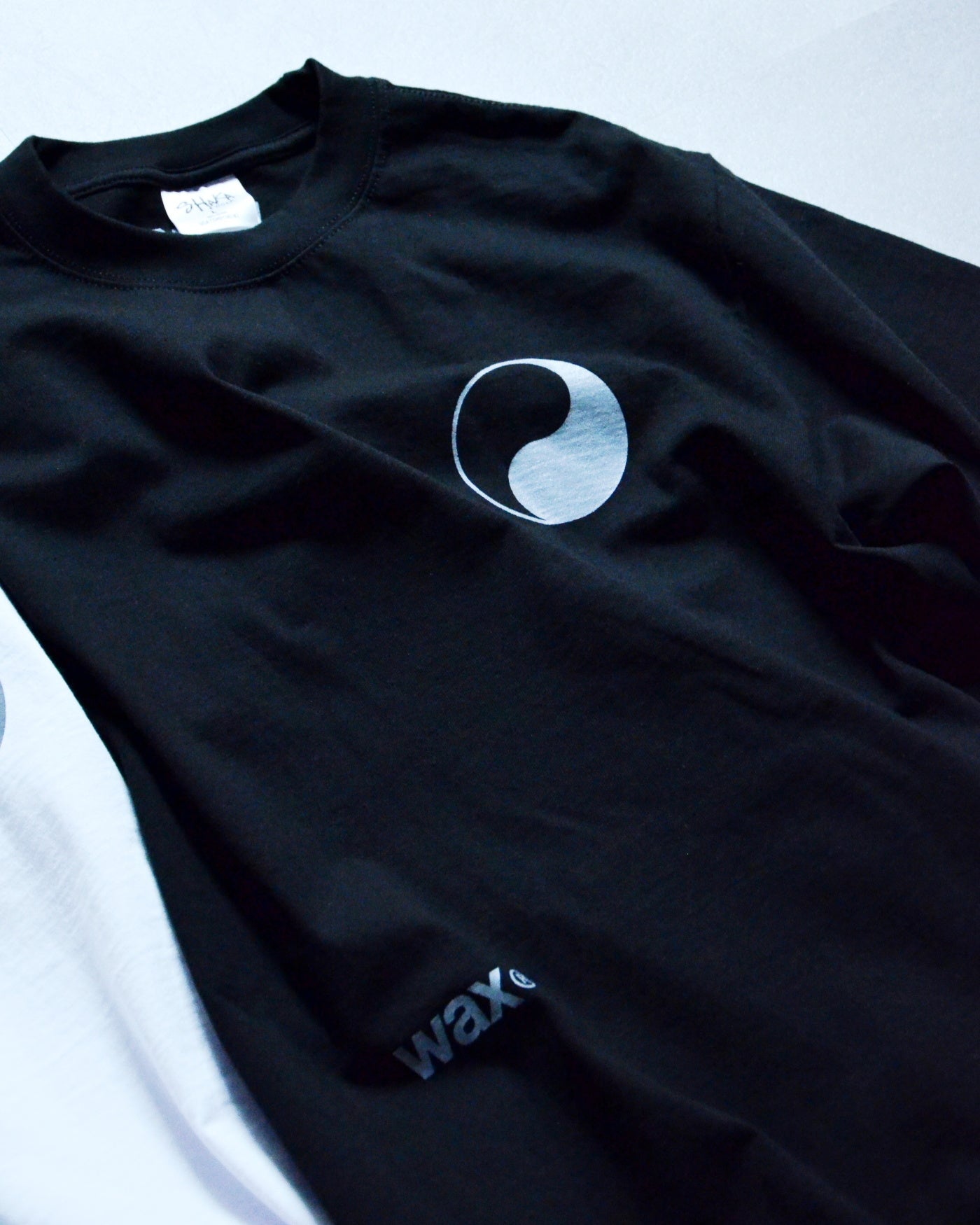 WAX | Yin-Yang MAX WEIGHT TEE - Black