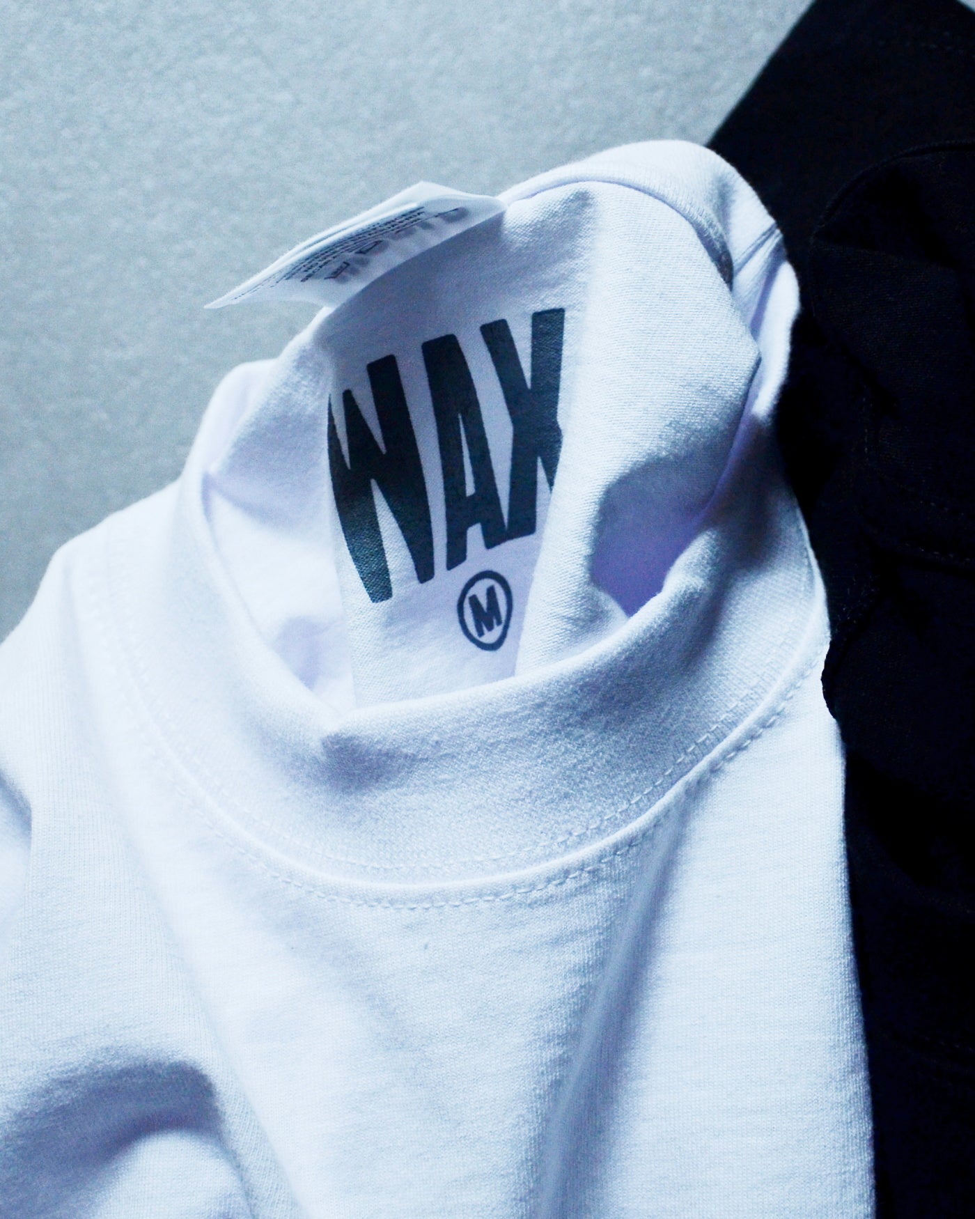 WAX | Yin-Yang MAX WEIGHT TEE - White