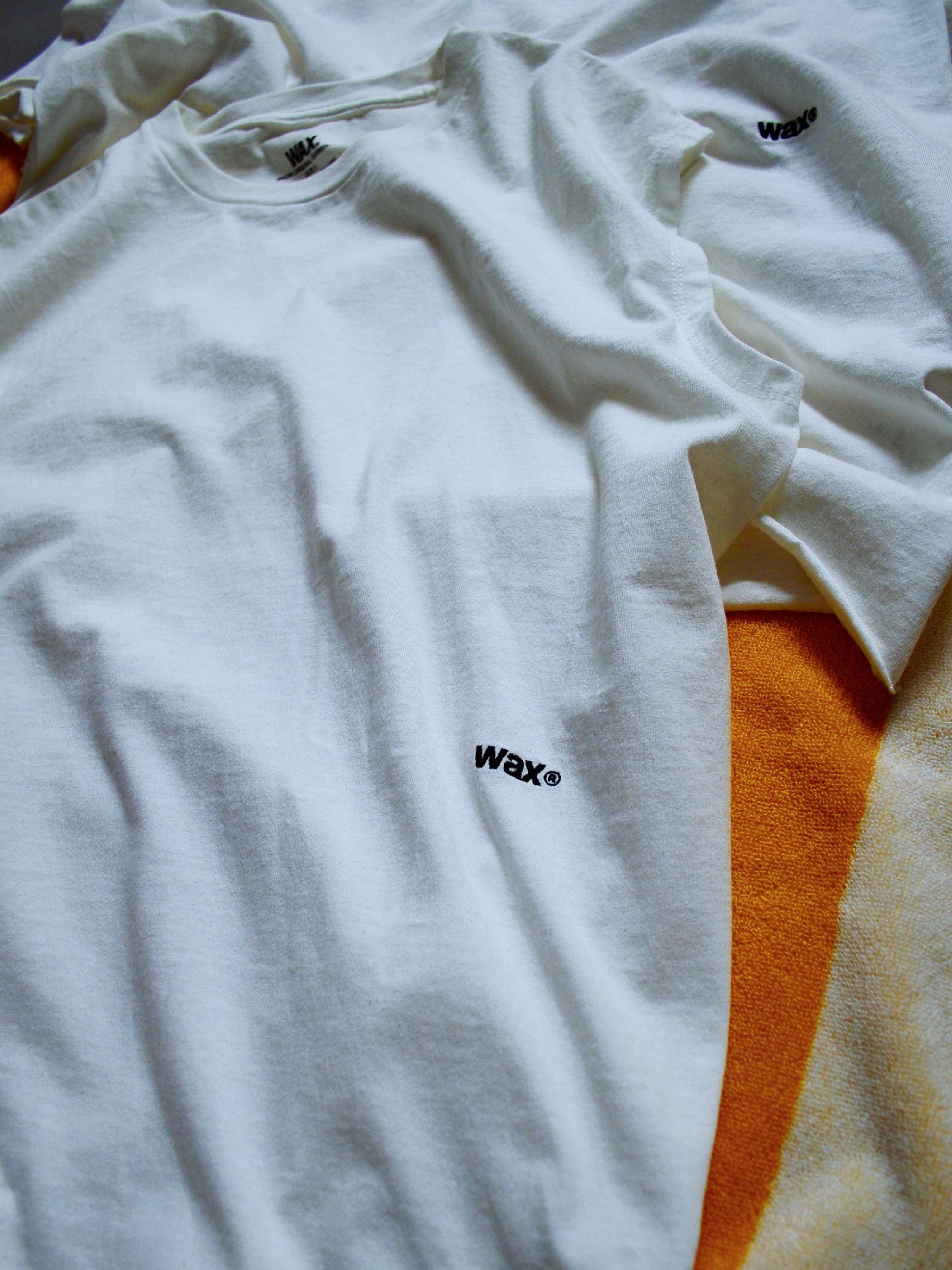 WAX | SLEEVELESS TEE - White