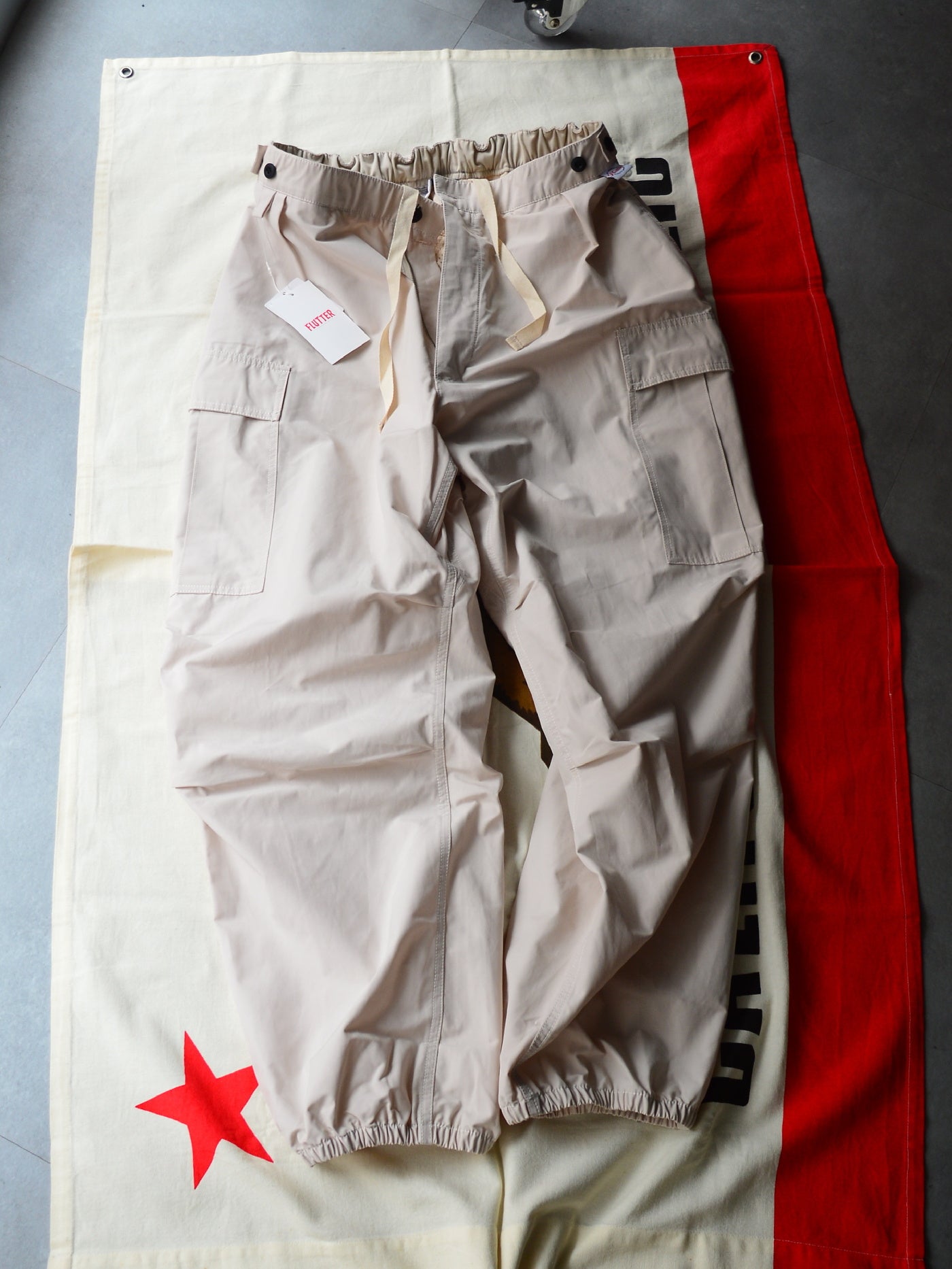FLUTTER | T/C Track Cargo Pants - Light Beige