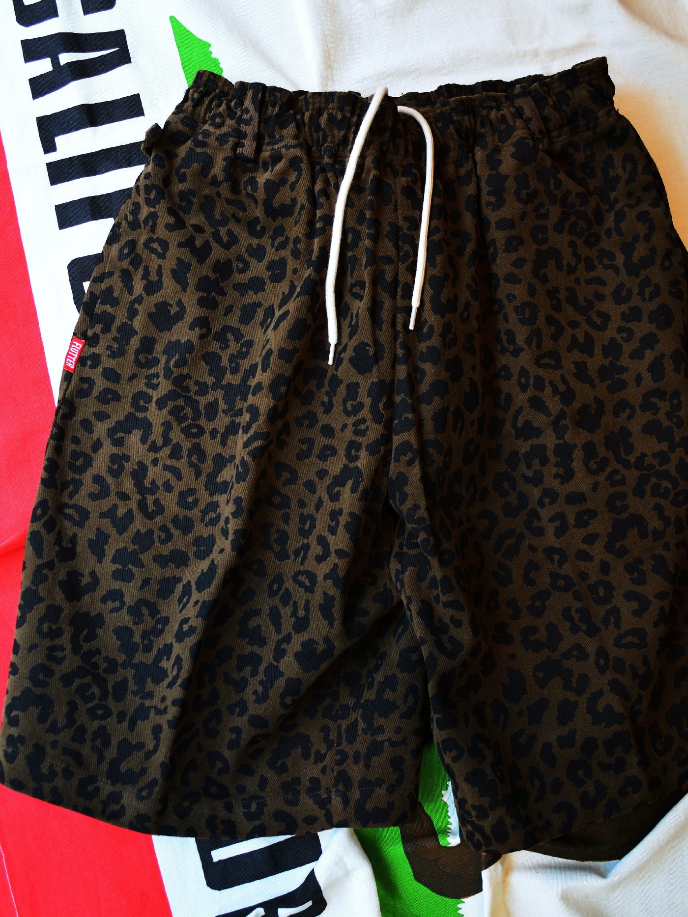 FLUTTER | The Holiday -Comfy fit- Cotton Twill Leopard Easy Short Pants - Brown