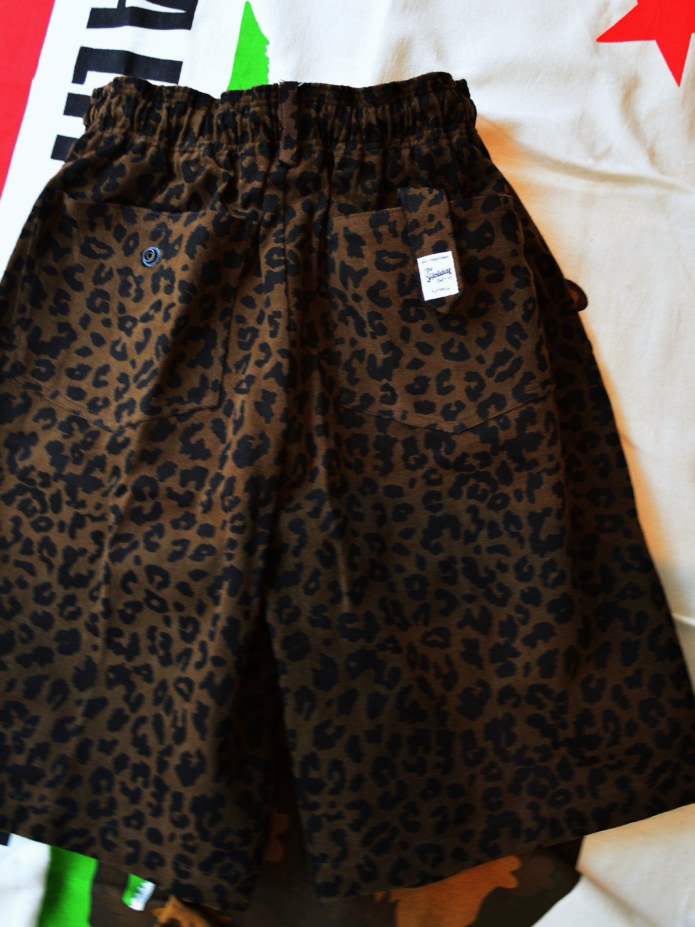 FLUTTER | The Holiday -Comfy fit- Cotton Twill Leopard Easy Short Pants - Brown