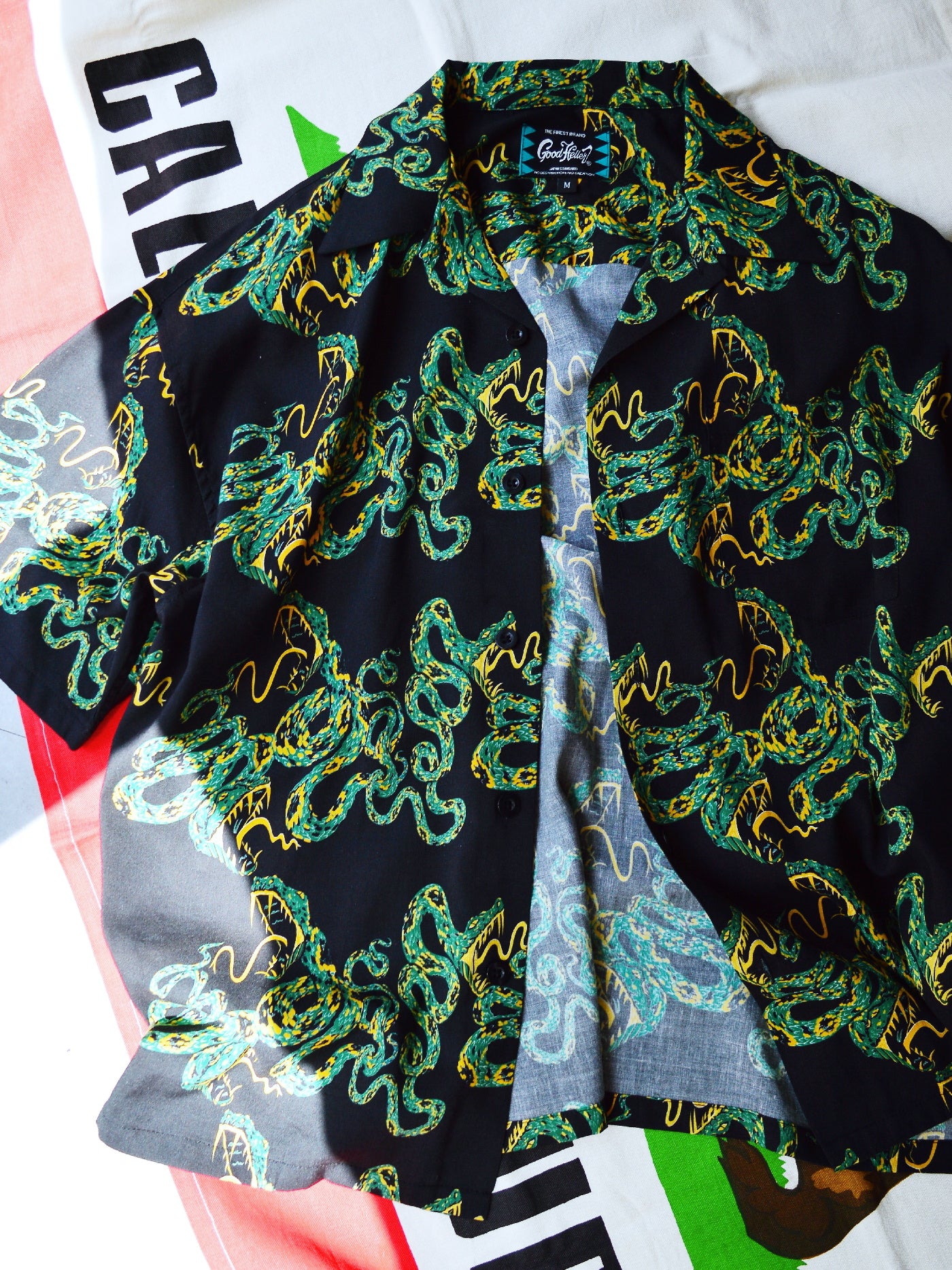 GOOD HELLER | SNAKE BORDER PATTERN SHIRT
