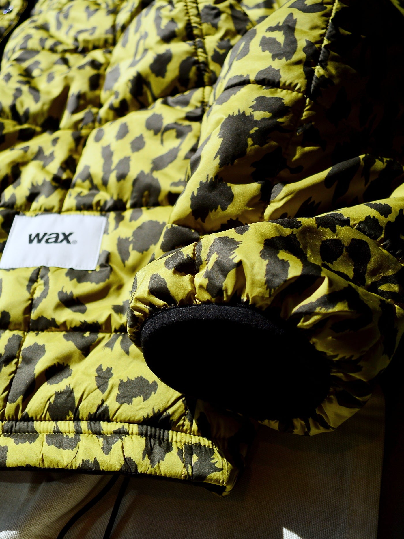 【10.12 (Sun) Release】WAX | Reversible Nylon Cardigan