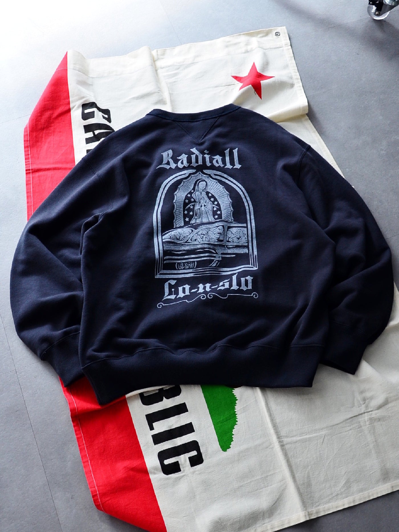 【10.25 (Sat) 12:00 Release】RADIALL | Boulevard - LOOPWHEEL CREW NECK SWEATSHIRT L/S - Ink Black
