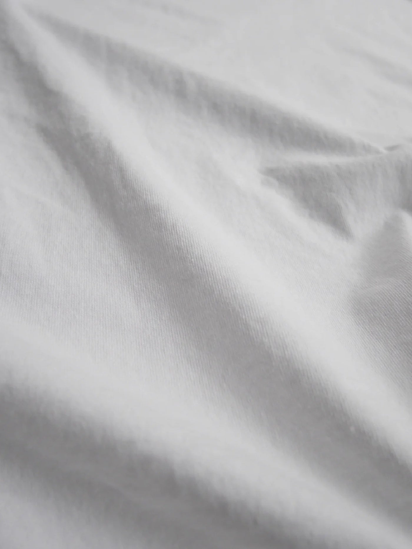 WAX | SLEEVELESS TEE - White