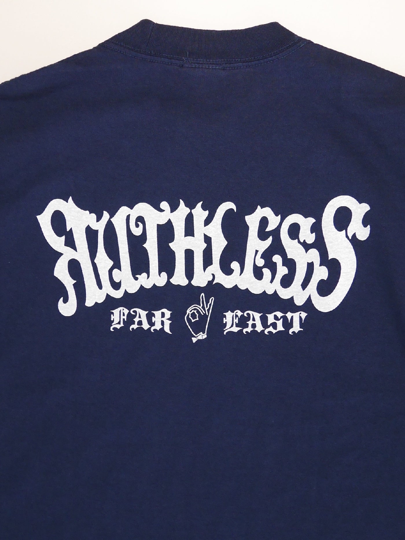 【8.21 (Thu) 12:00 Release】RUTHLESS | R-Plaque S/S TEE - Navy