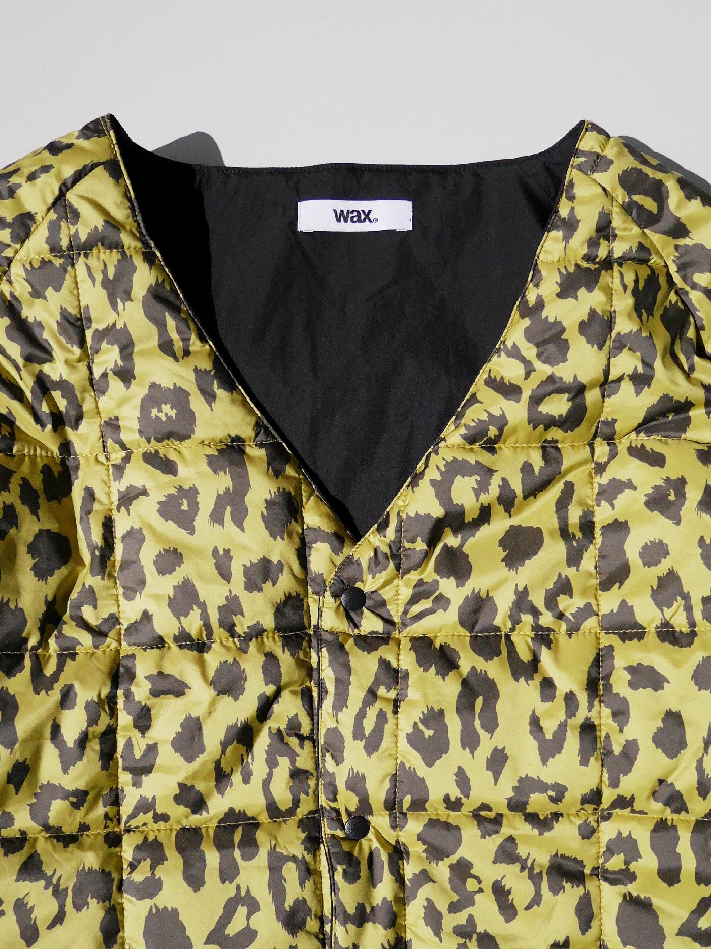 【10.12 (Sun) Release】WAX | Reversible Nylon Cardigan