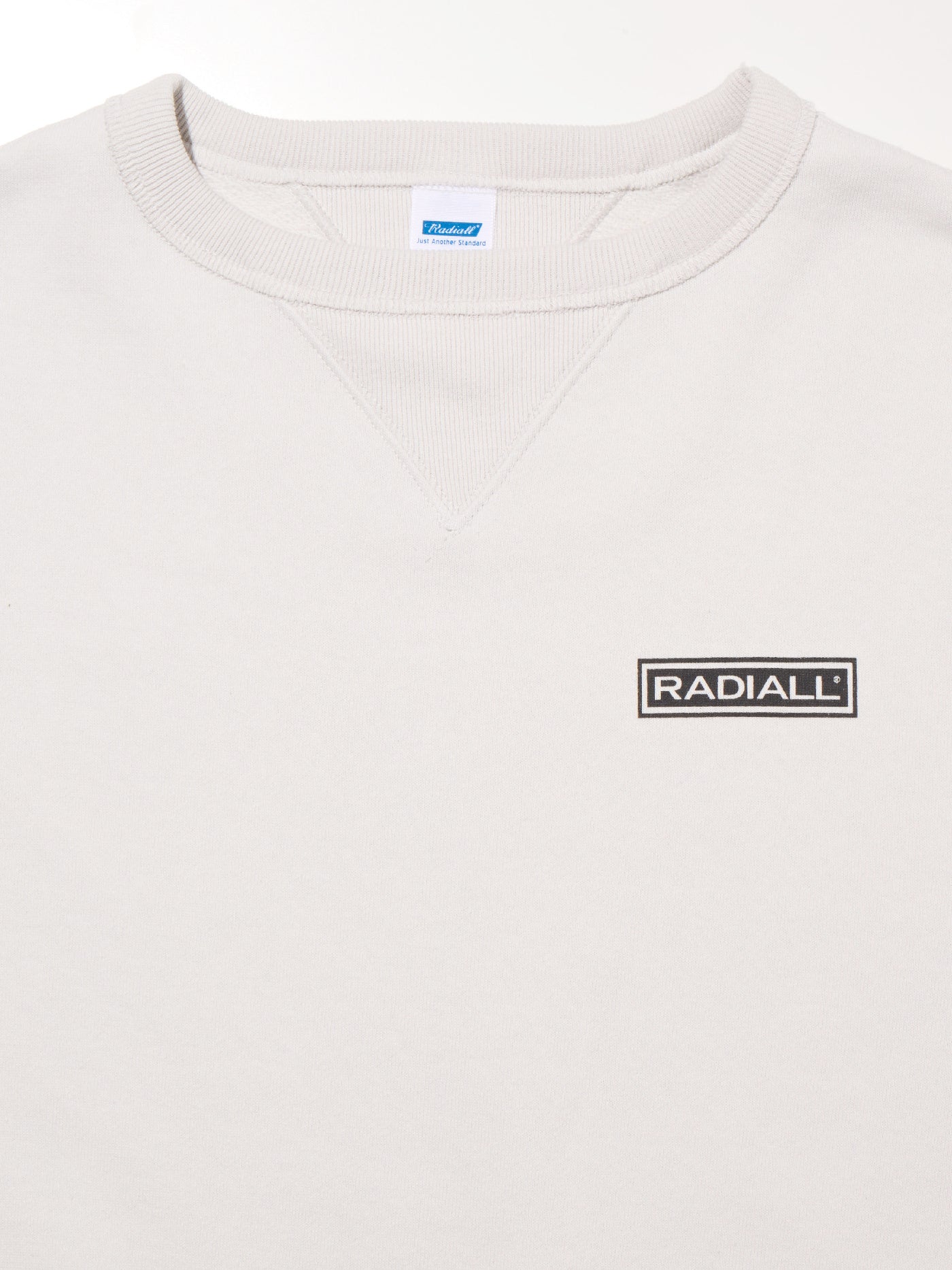 【10.25 (Sat) 12:00 Release】RADIALL | Boulevard - LOOPWHEEL CREW NECK SWEATSHIRT L/S - Snow White