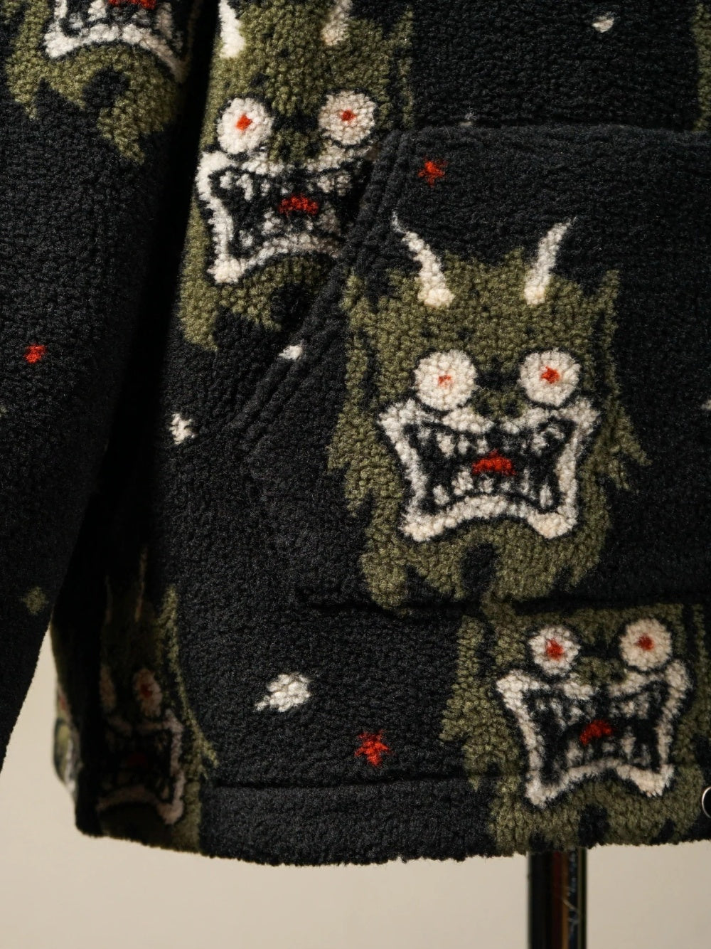 WEIRDO | GREAT MOON MONSTER - HOODIE