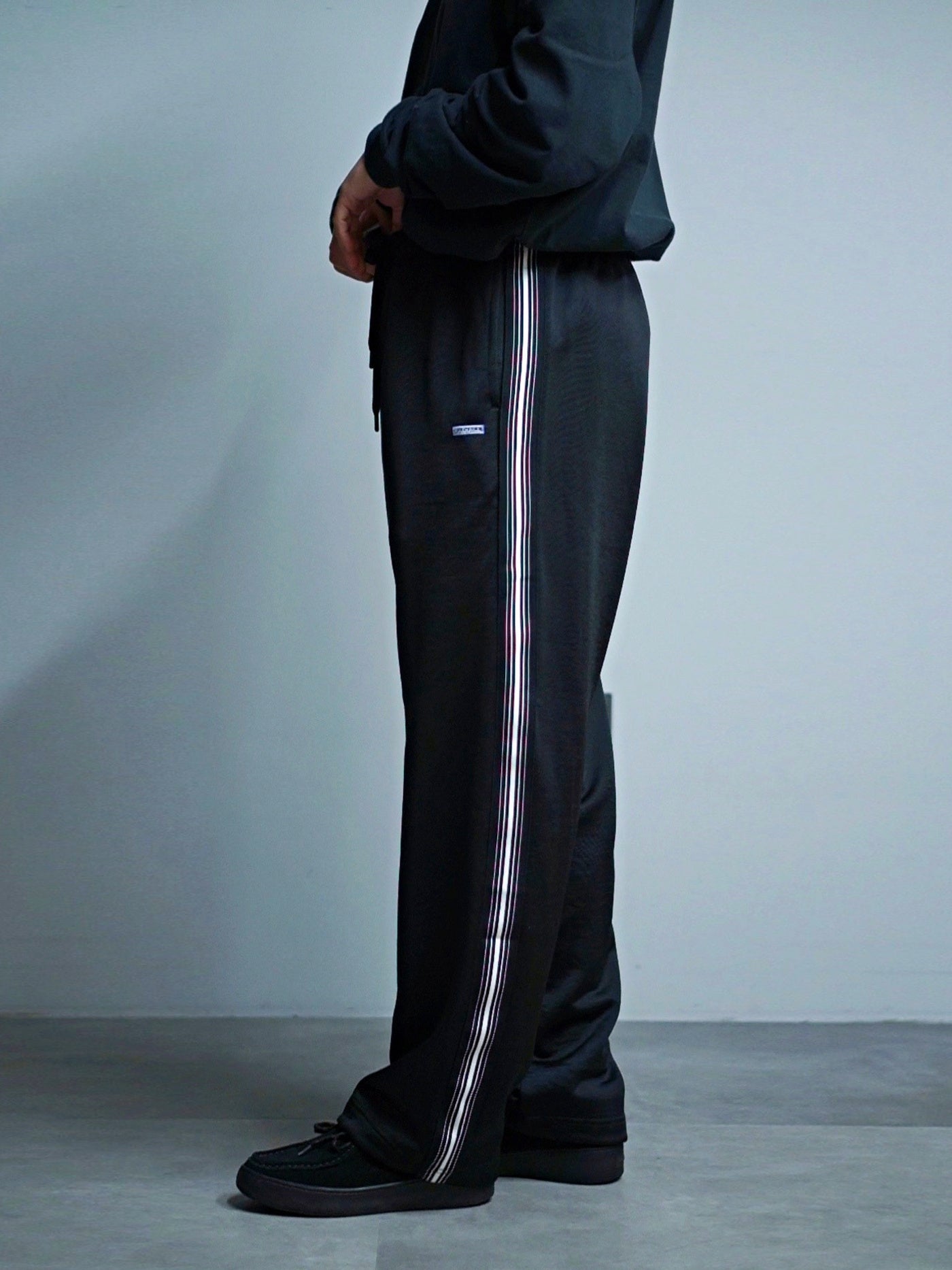 【11.1 (Sat) 12:00 Release】RADIALL | Root Down - WIDE FIT TRACK PANTS - Black