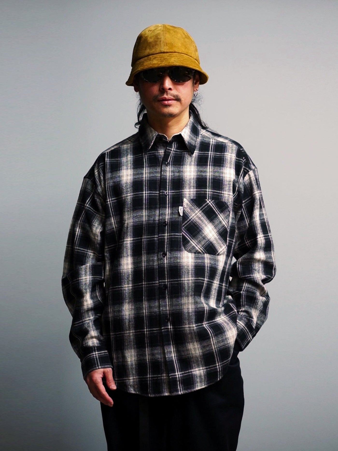 【11.16 (Sat) 12:00 Release】FLUTTER | Regular Collar Check Shirt - Black