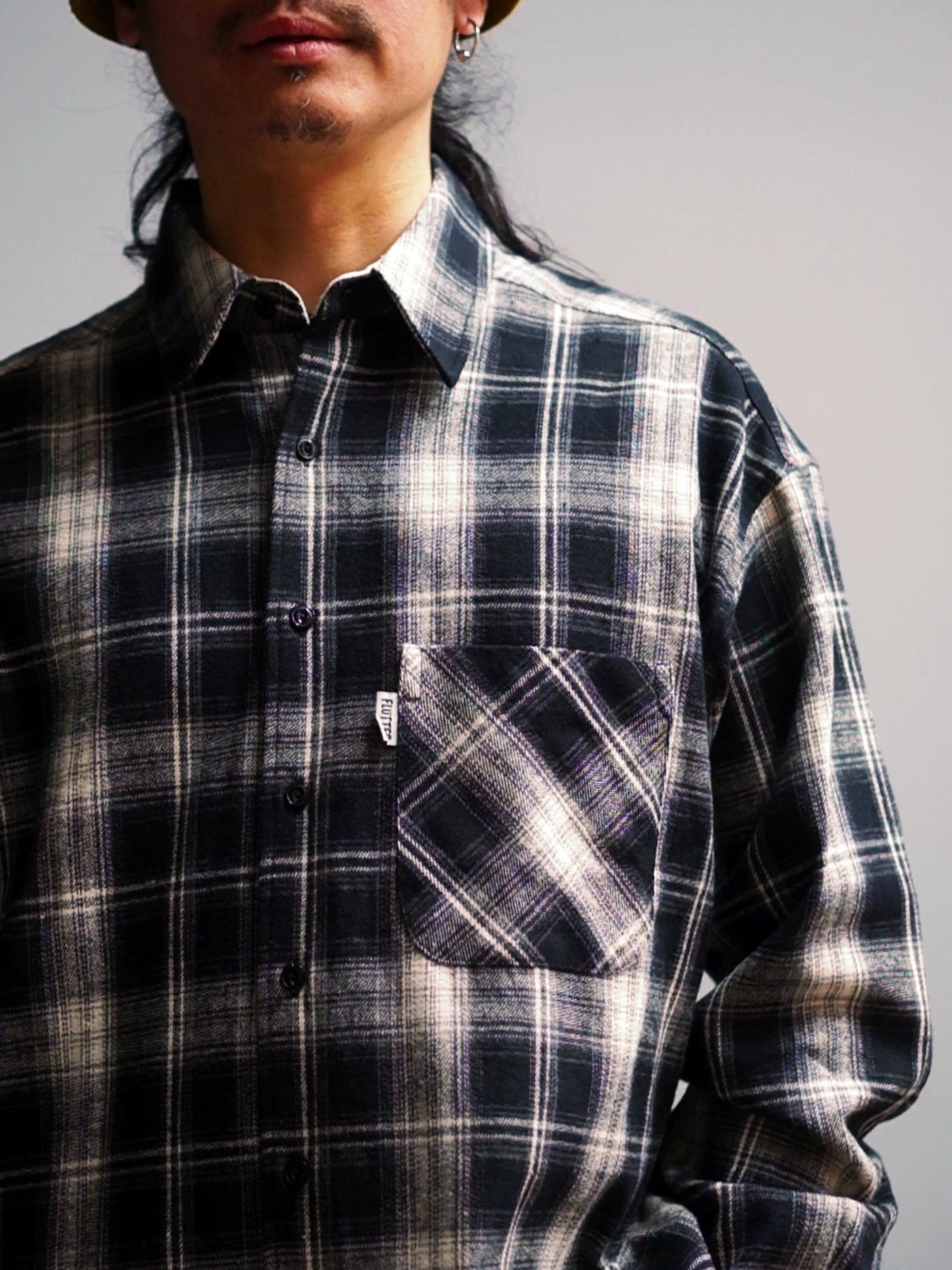 【11.16 (Sat) 12:00 Release】FLUTTER | Regular Collar Check Shirt - Black