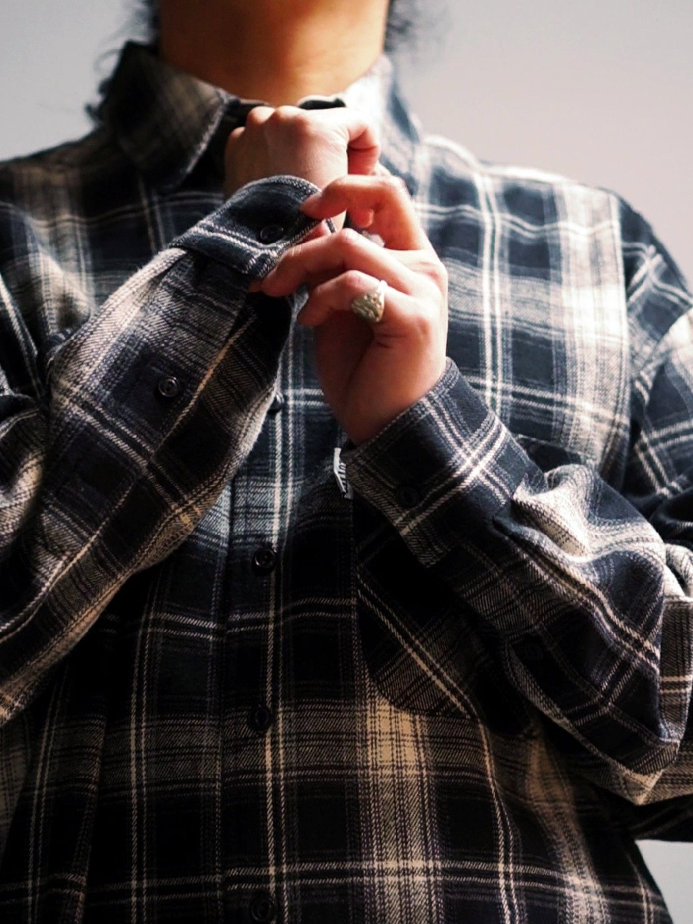 【11.16 (Sat) 12:00 Release】FLUTTER | Regular Collar Check Shirt - Black