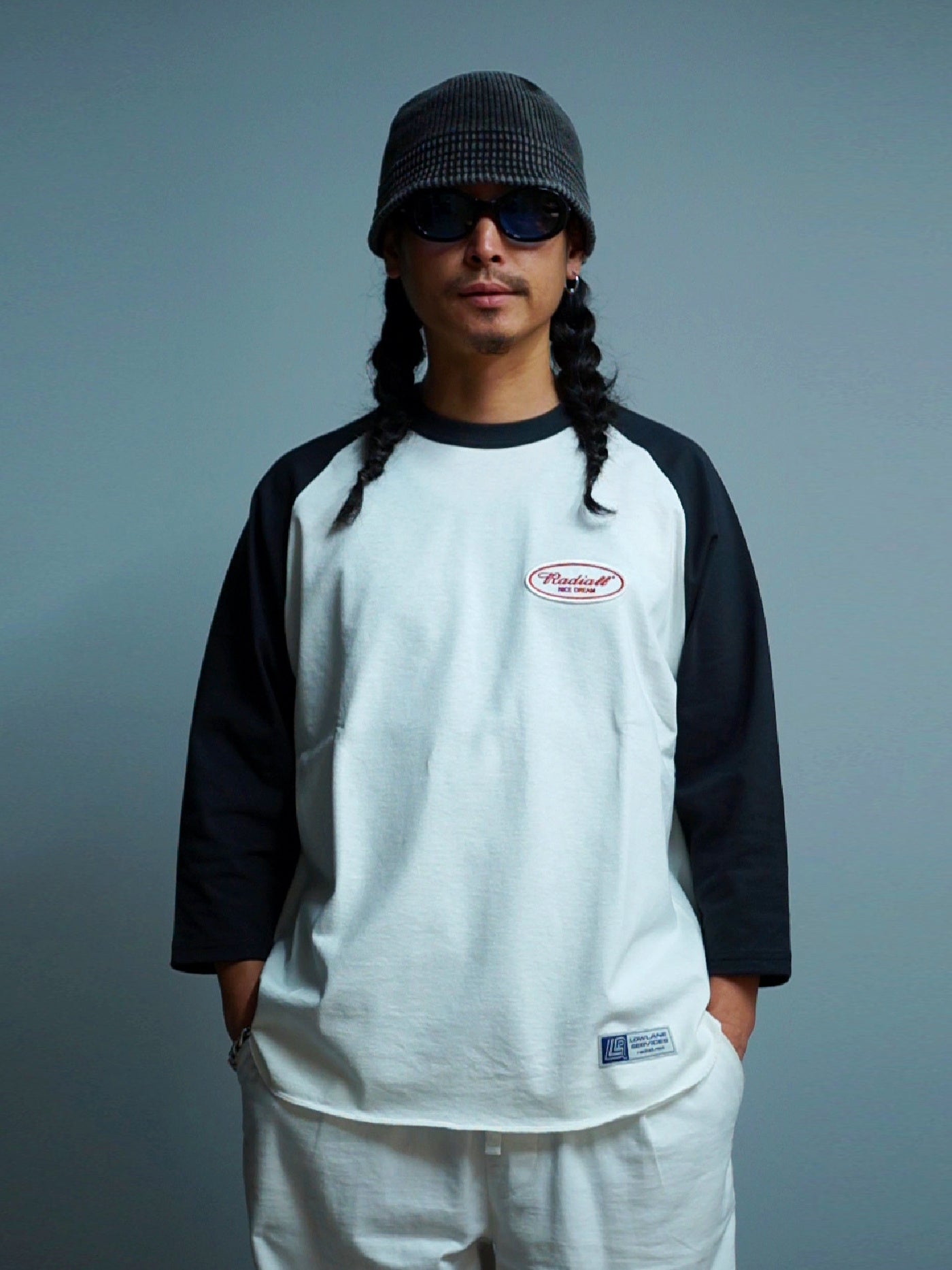 RADIALL | Oval - CREW NECK RAGLAN SHIRT 3Q/S - White