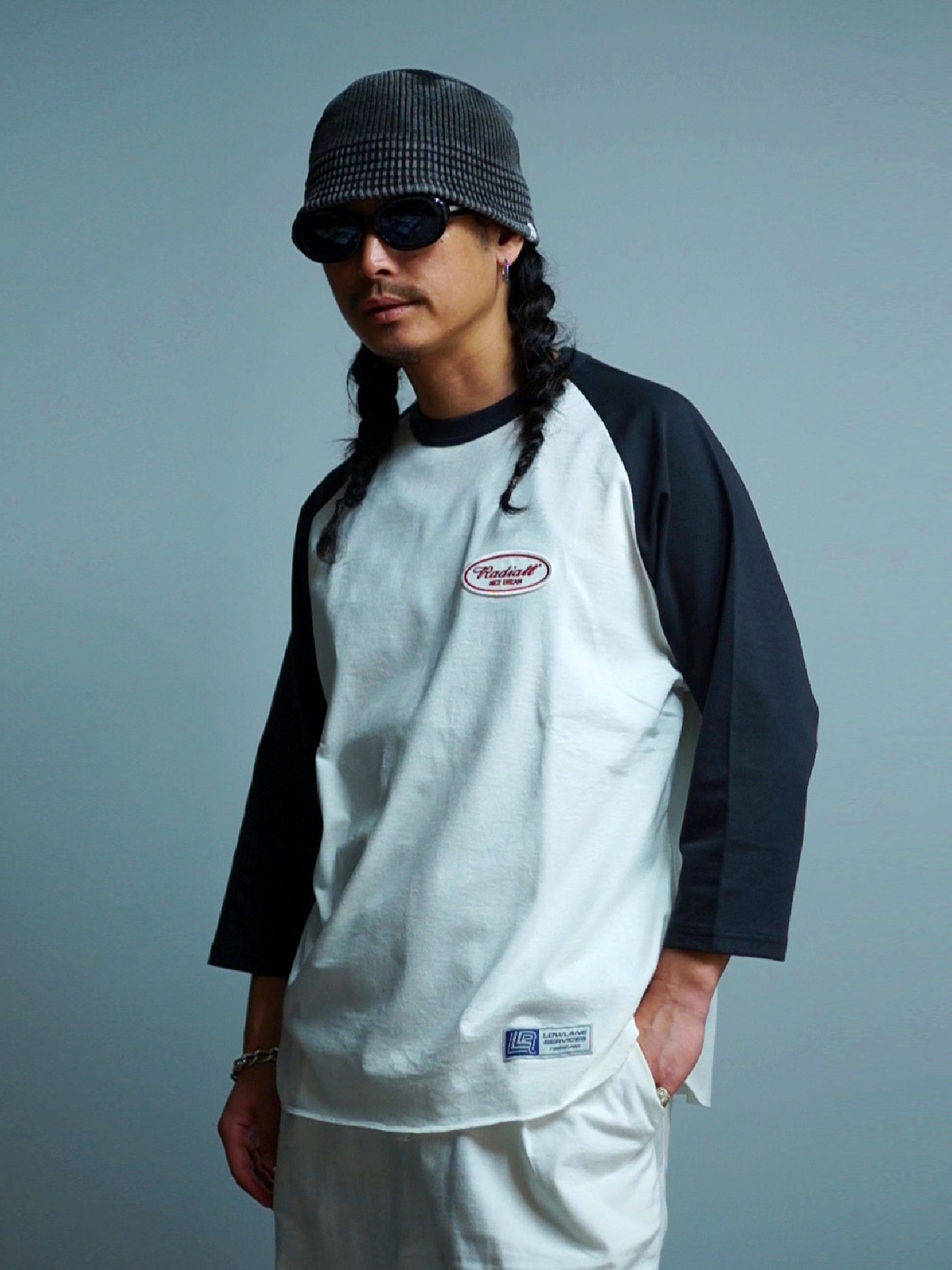 RADIALL | Oval - CREW NECK RAGLAN SHIRT 3Q/S - White