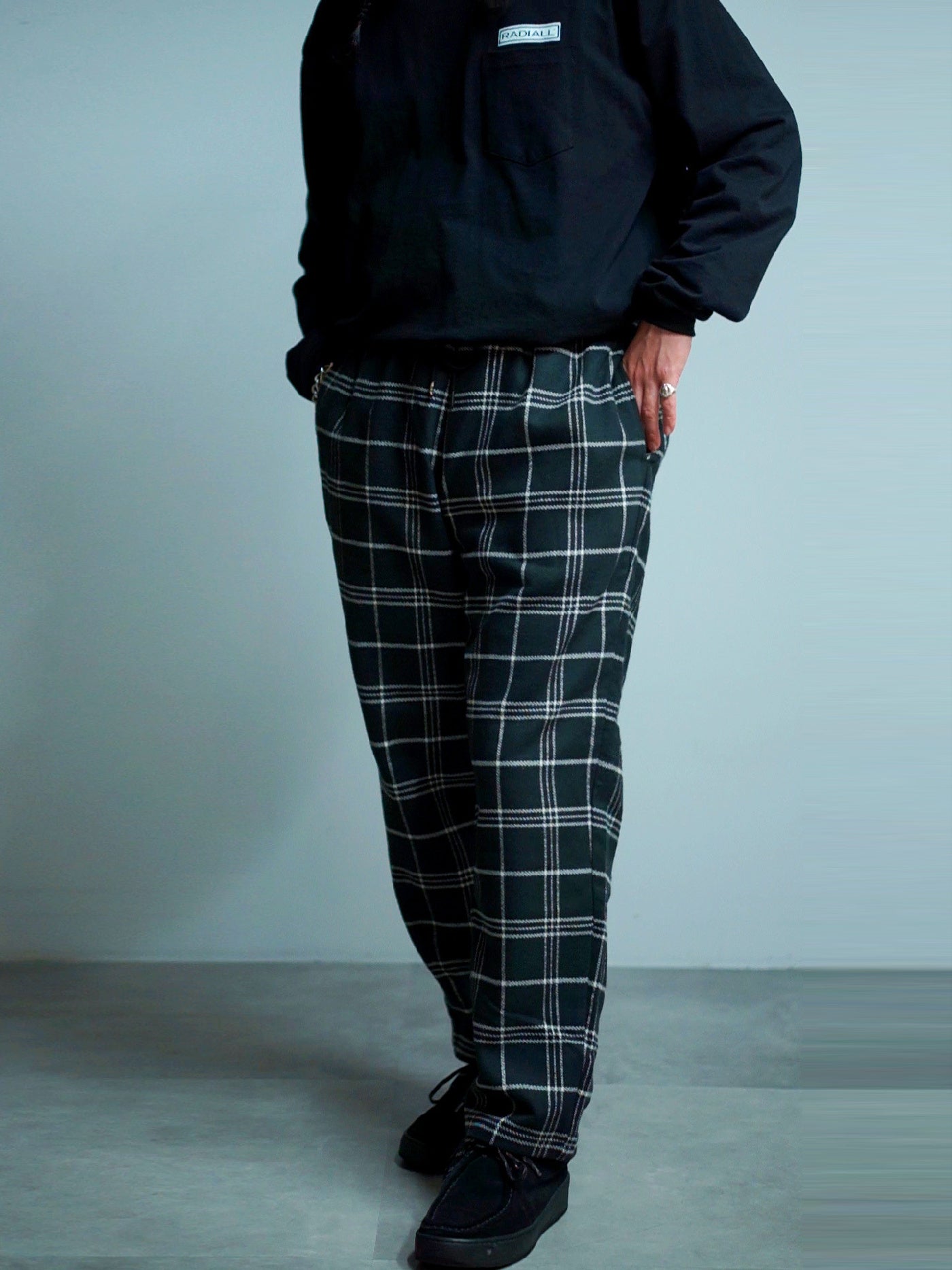 RADIALL | Cutlass - STRAIGHT FIT EASY PANTS - Black