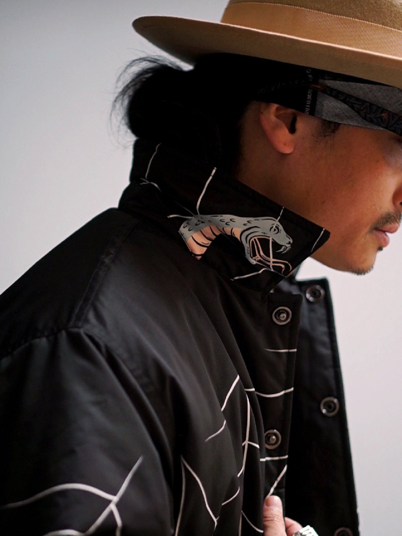 【11.8 (Sat) 12:00 Release】GOOD HELLER | SPIDER WEB PATTERN PADDED COACH JACKET