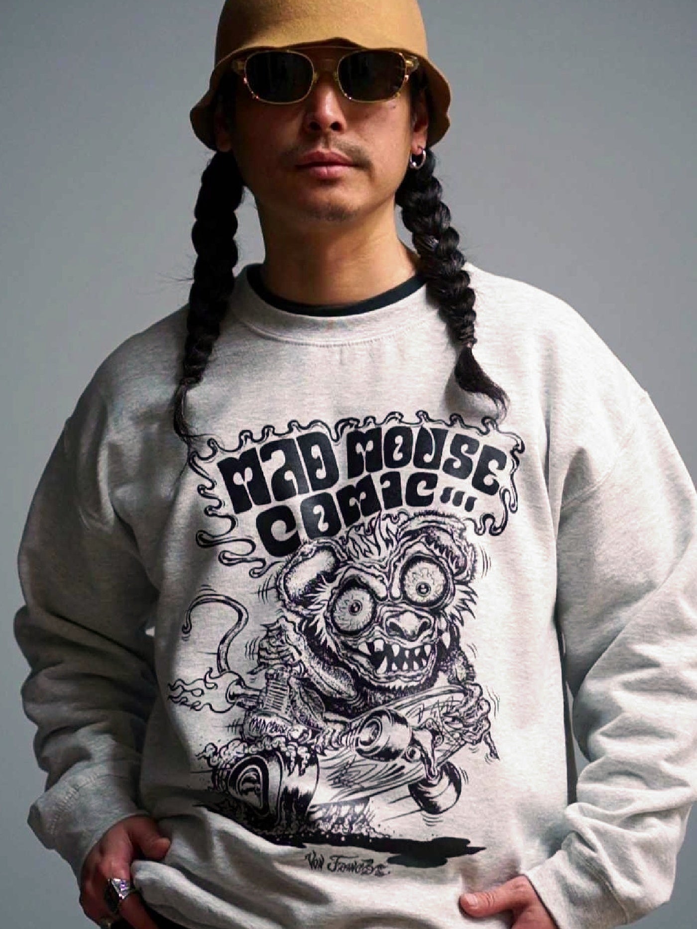 MAD MOUSE COMIC | Von Franco Sweat - Ash Gray – TRUMPS