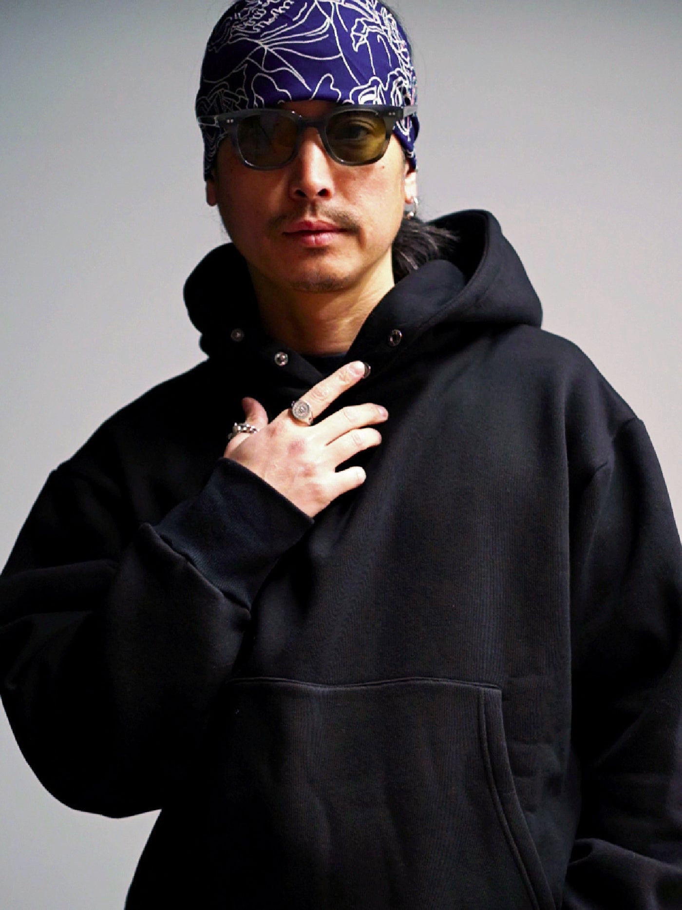 GOOD HELLER | BLK DEMI WELLINGTON GLASSES