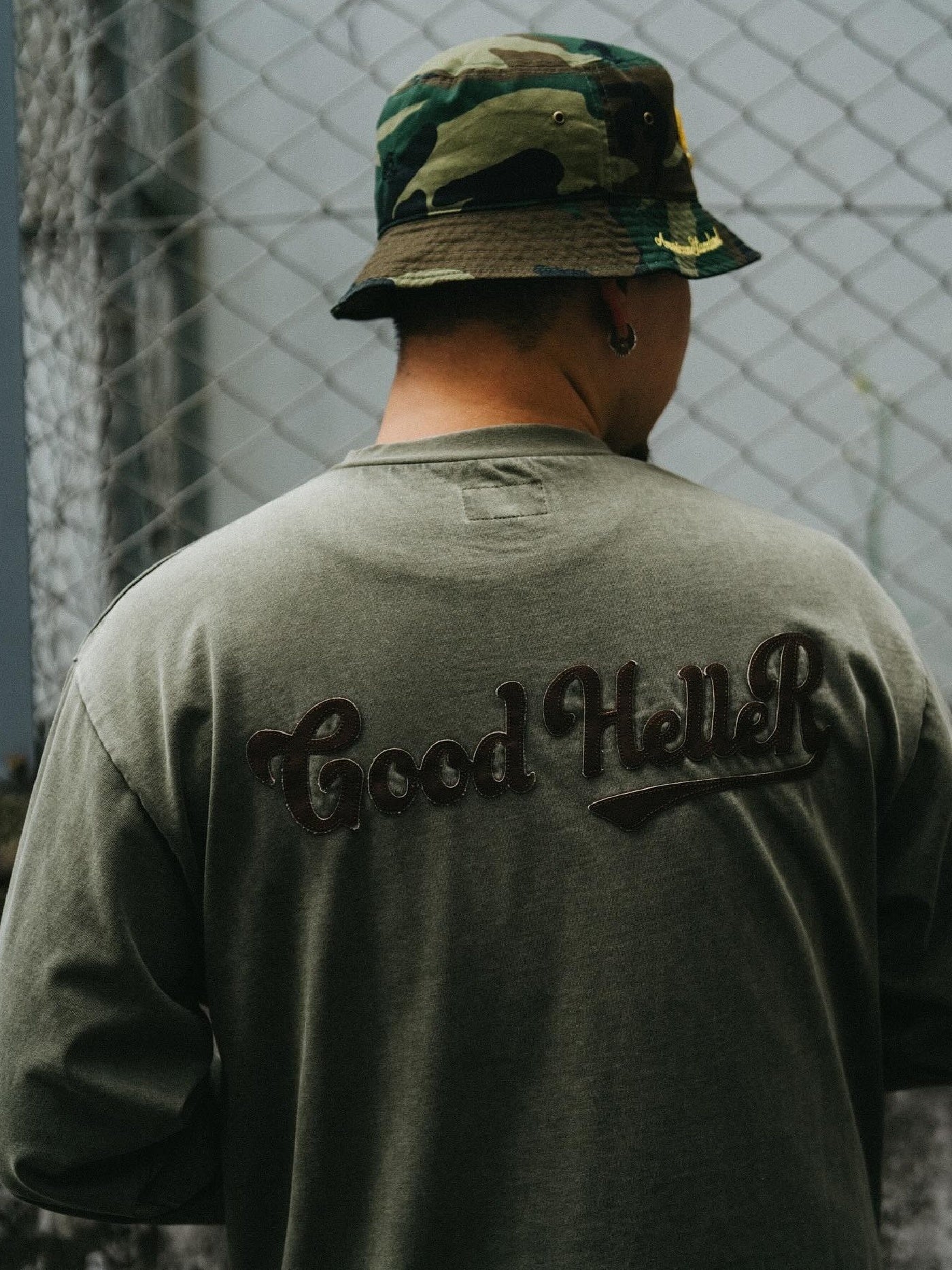 GOOD HELLER | LEATHER WAPPEN USED WASH L/S T-SHIRT - Olive