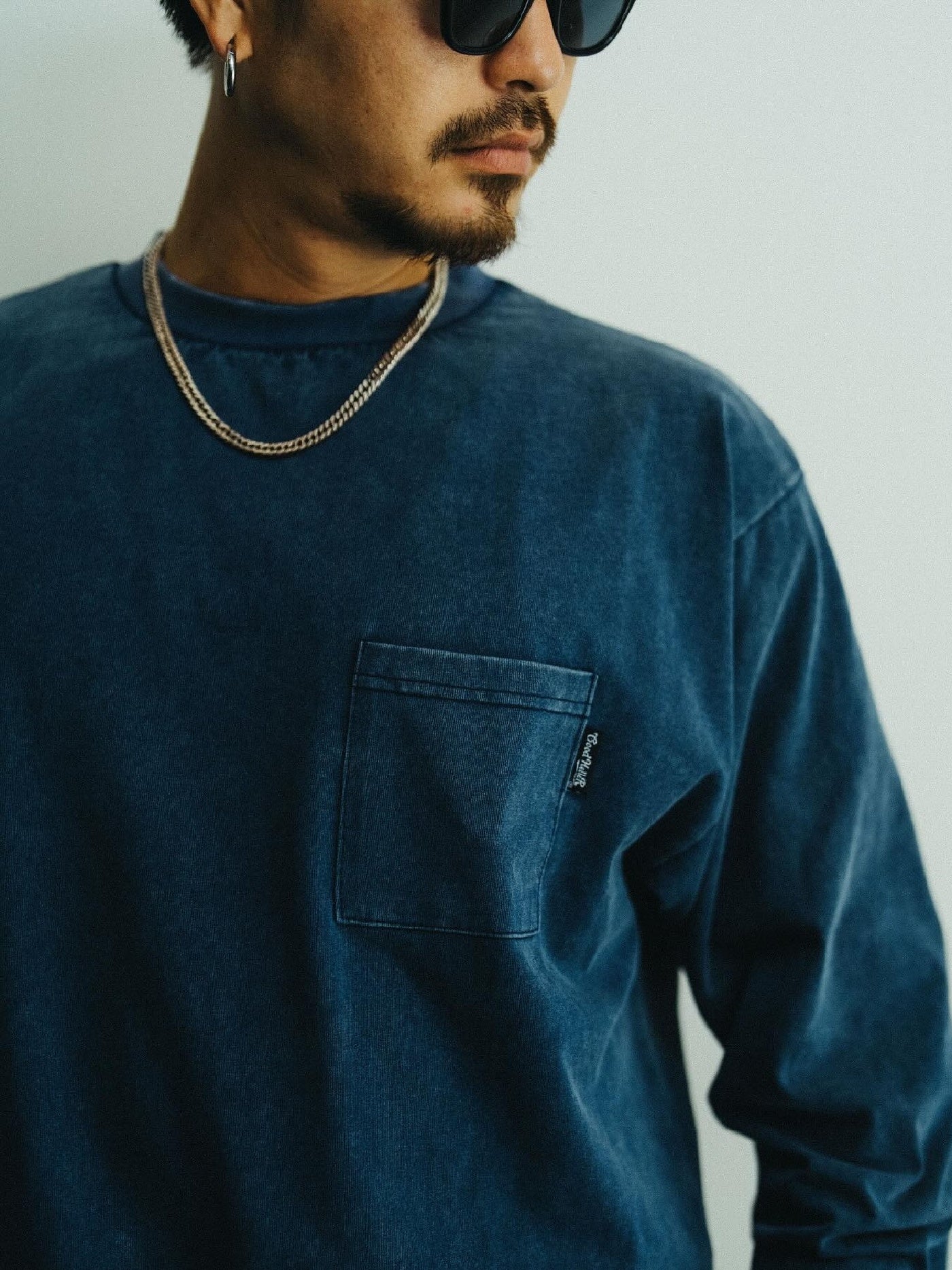 GOOD HELLER | LEATHER WAPPEN USED WASH L/S T-SHIRT - Navy