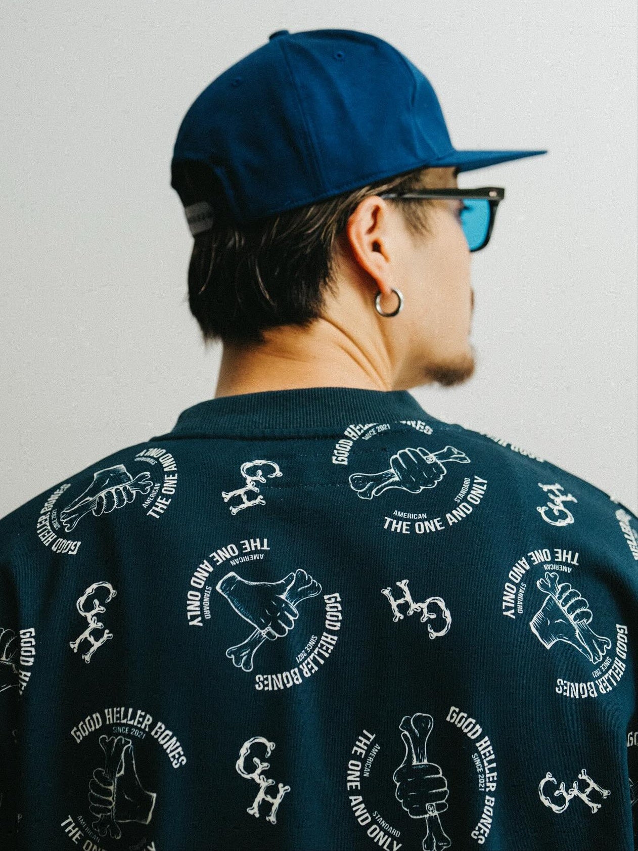 GOOD HELLER | BONE LOGO ALLOVER PATTERN CREW SWEAT - Navy