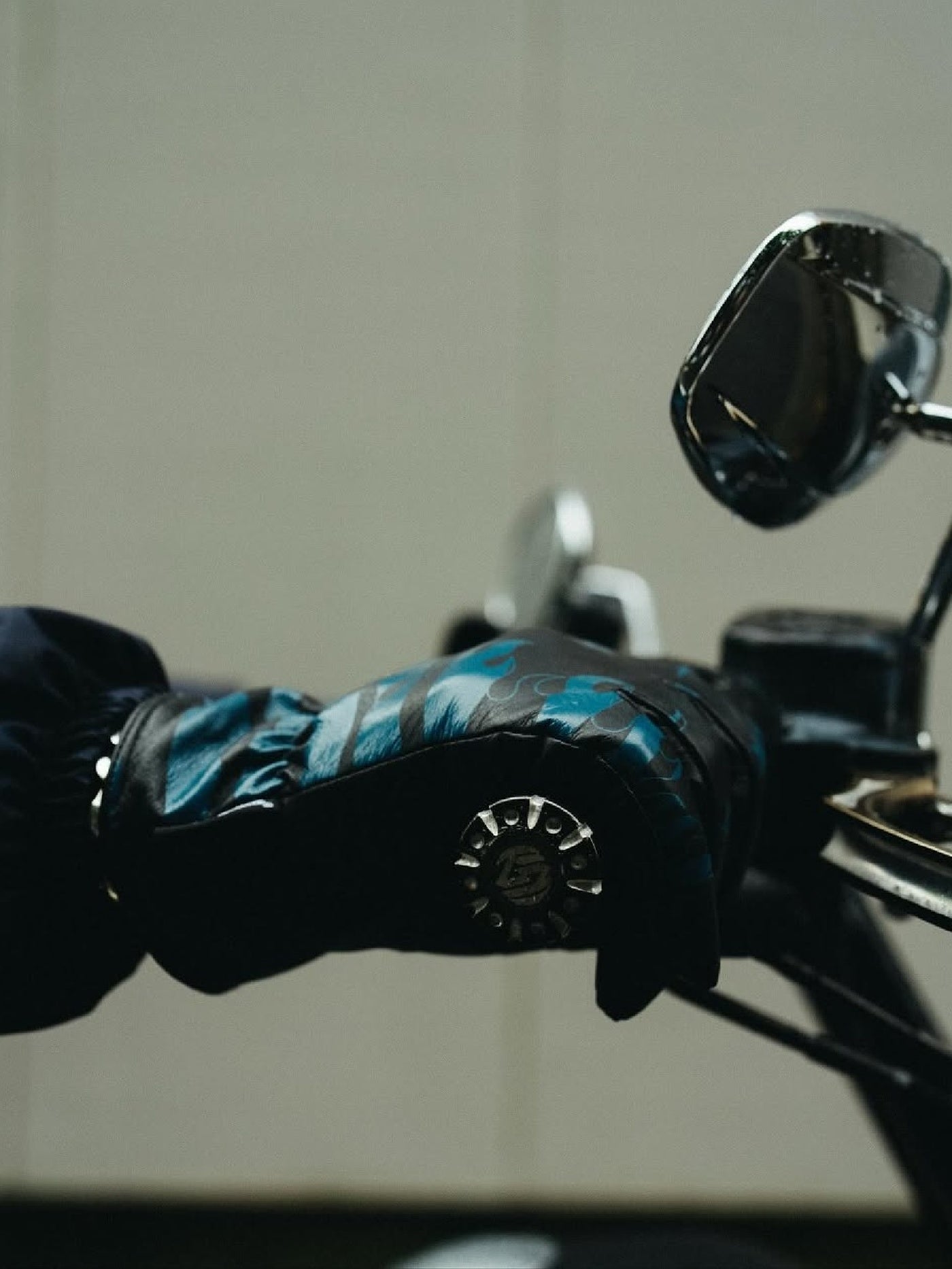 GOOD HELLER | AMERICAN FLAG FIRE PATTERN LEATHER GLOVE