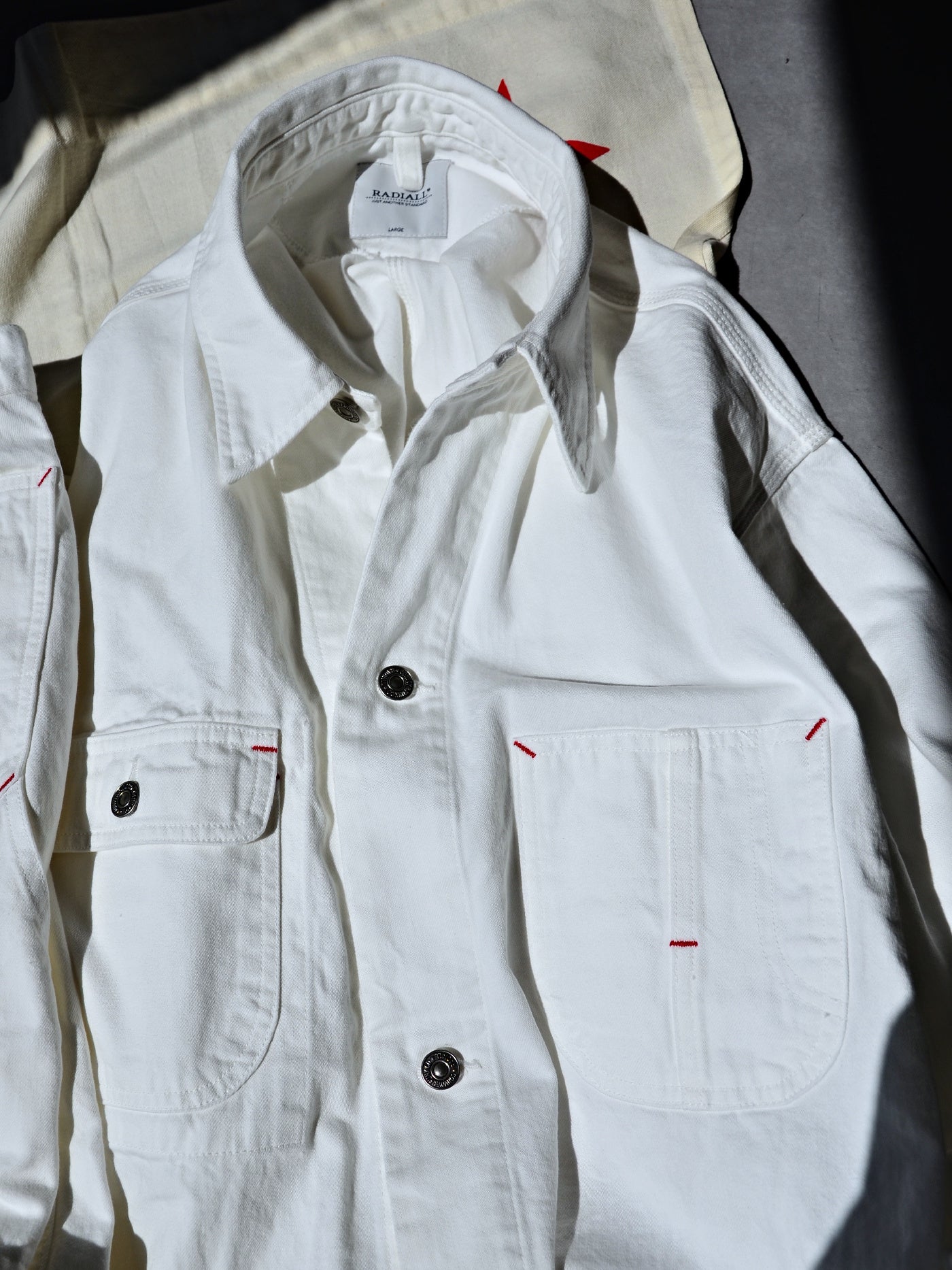 【4.4 (Sat) 12:00 Release】RADIALL | Chev - CARPENTER JACKET - White