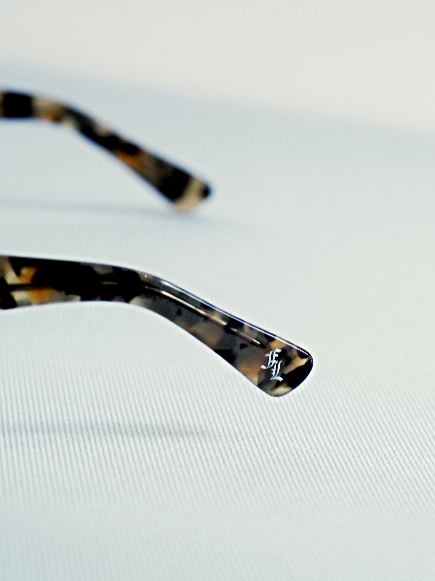 FLUTTER | Acetate Narrow Oval Glasses
