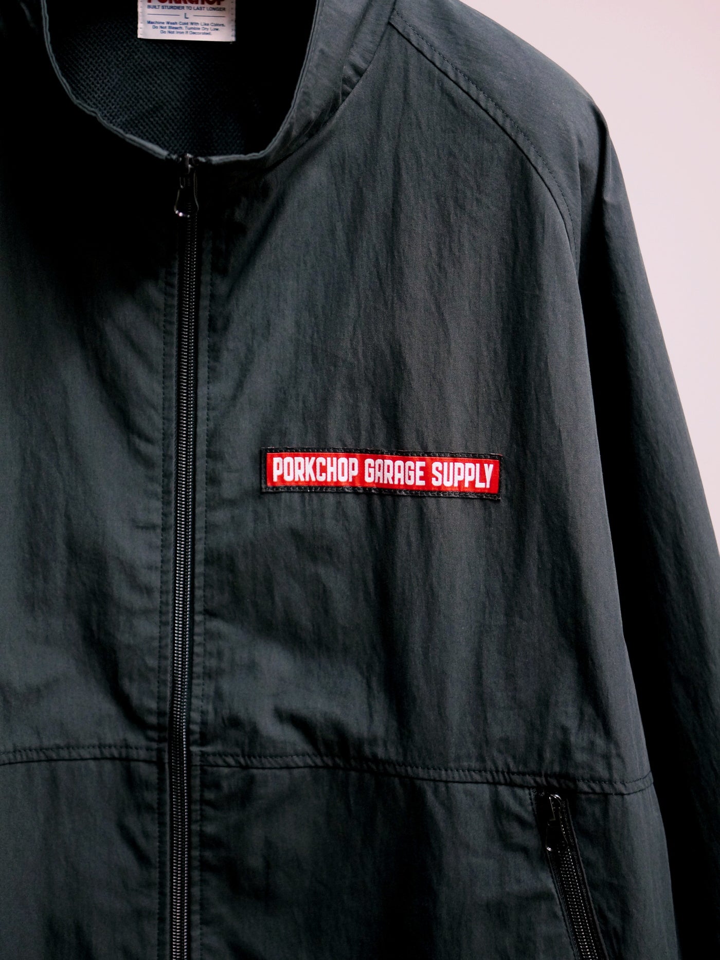 【2.22 (Sun) 12:00 Release】PORKCHOP | BAR&SHIELD TRACK JKT - Black