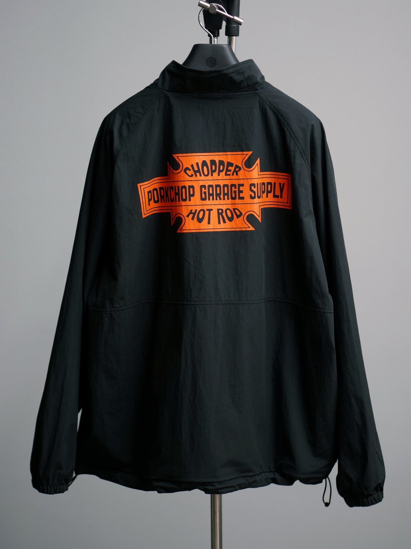 【2.22 (Sun) 12:00 Release】PORKCHOP | BAR&SHIELD TRACK JKT - Black