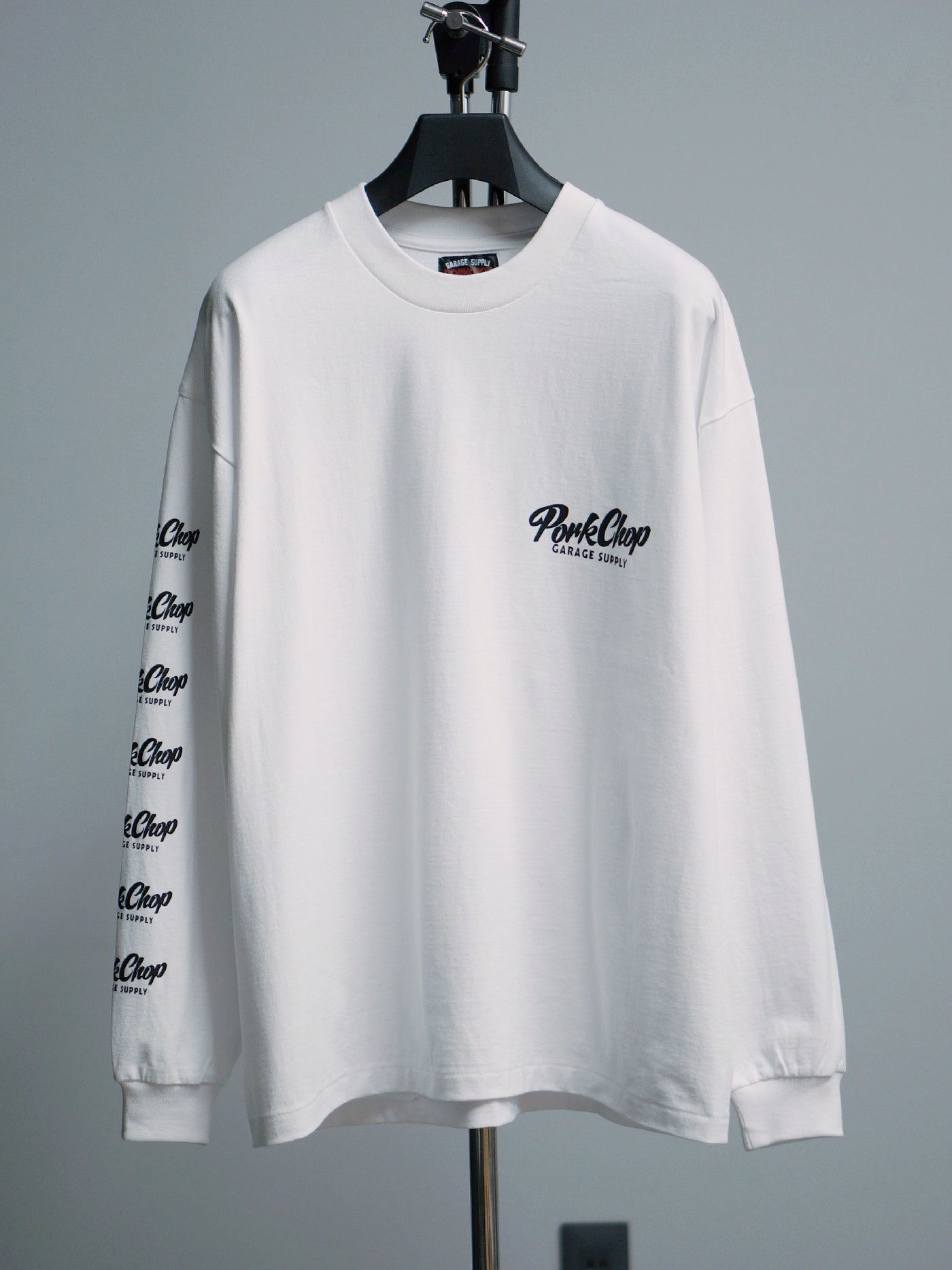 【3.29 (Sun) 12:00 Release】PORKCHOP | SCRIPT PORK L/S TEE - White