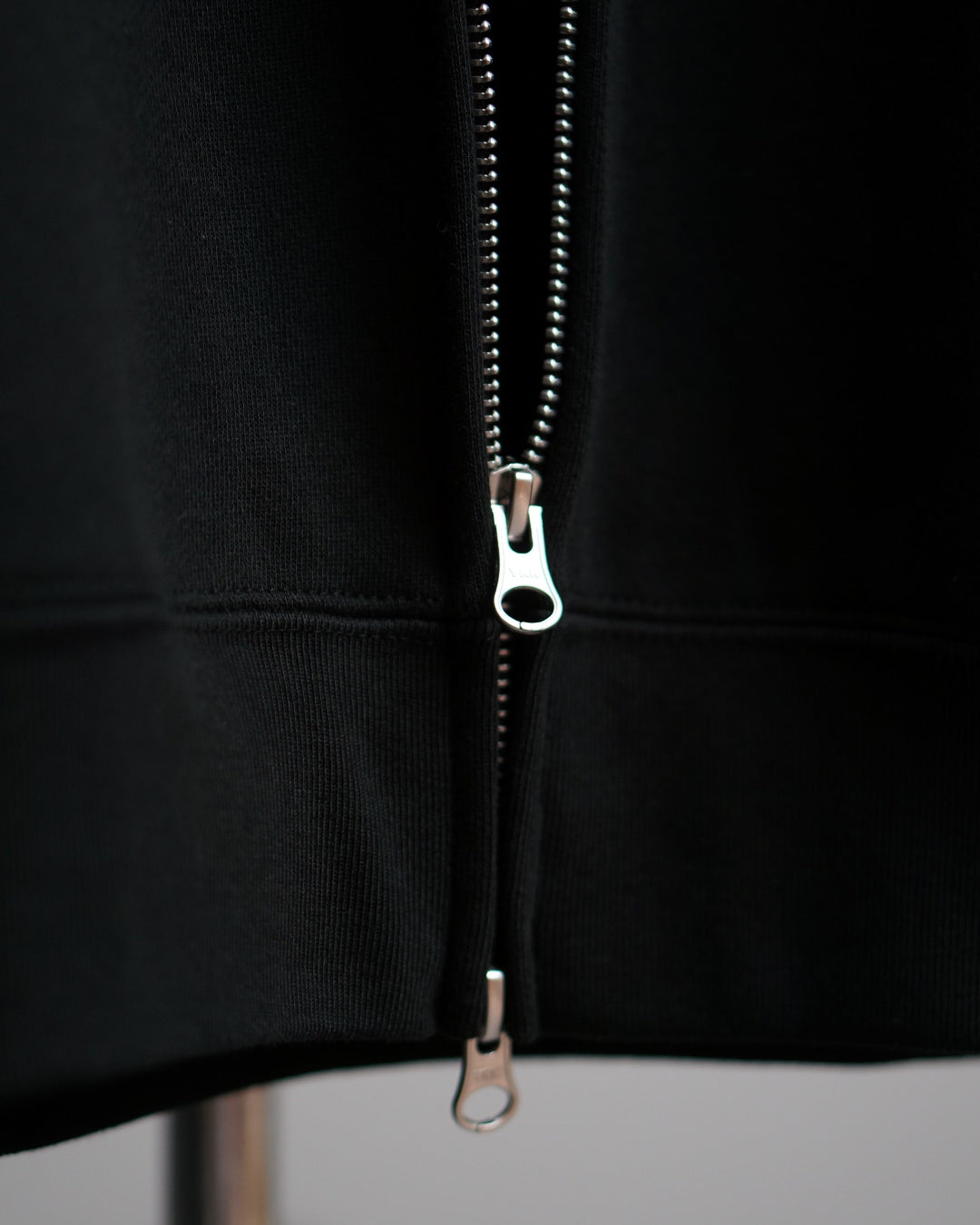 PORKCHOP | O.P. SQUARE ZIP UP HOODIE - Black