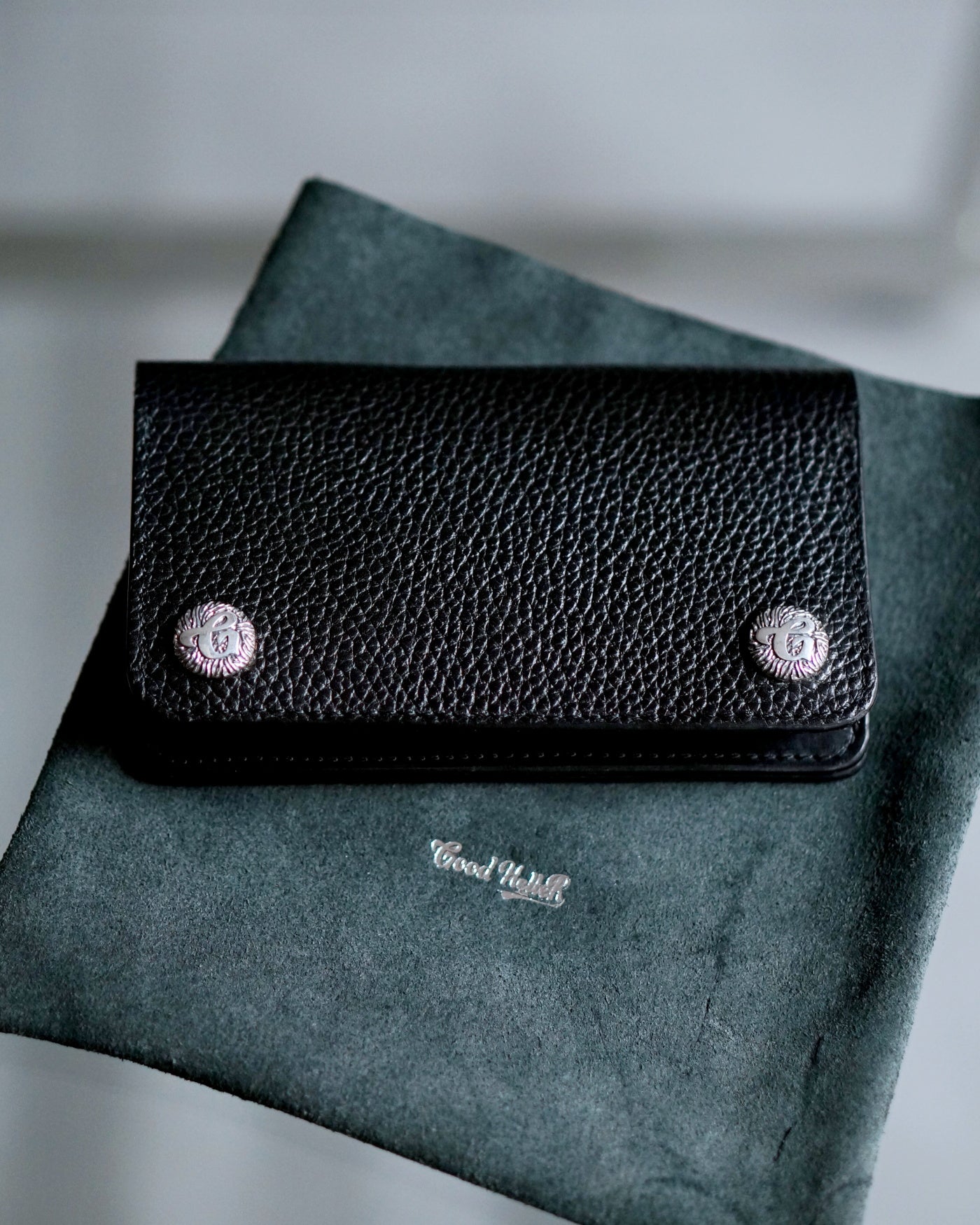 GOOD HELLER | SILVER SNAP BUTTONS MIDDLE WALLET