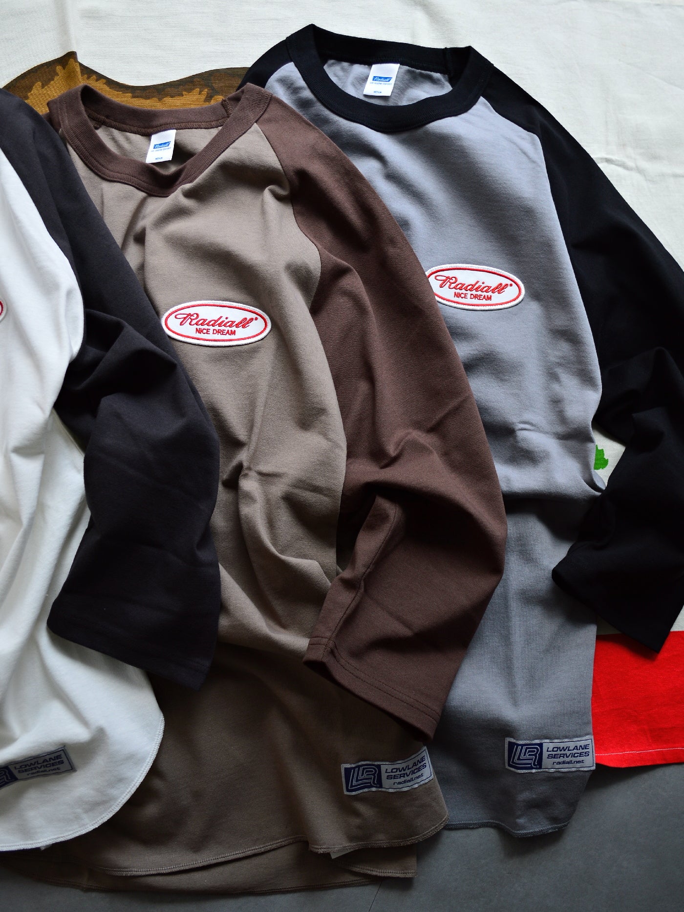 RADIALL | Oval - CREW NECK RAGLAN SHIRT 3Q/S - Gray