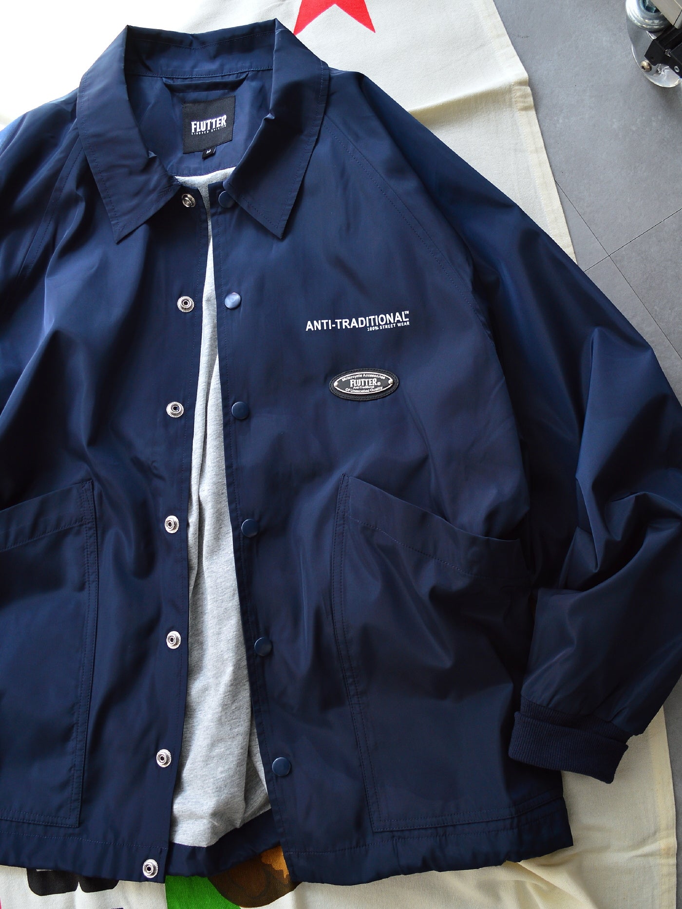 【9.21 (Sun) 12:00 Release】FLUTTER | "The Dress" OG Logo Windbreaker - Navy