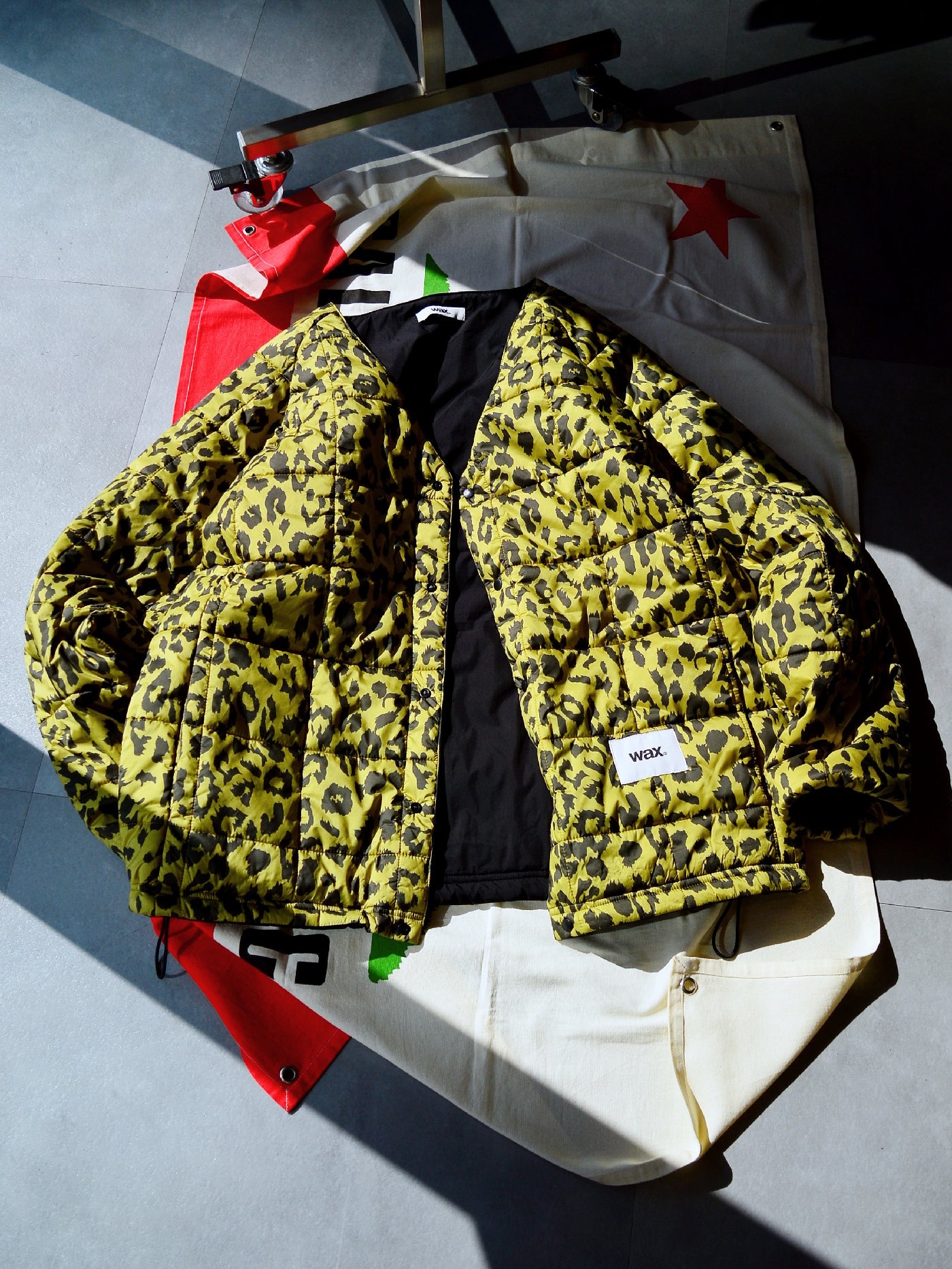 【10.12 (Sun) Release】WAX | Reversible Nylon Cardigan