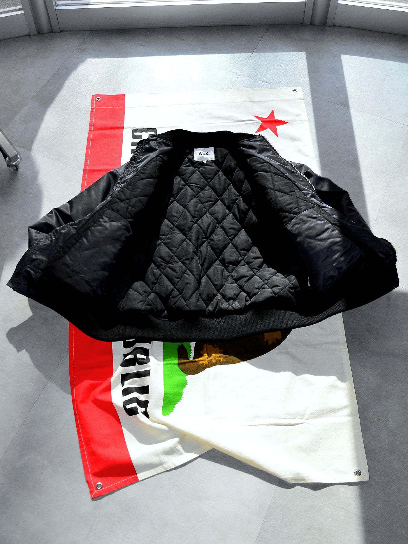 【11.2 (Sun) 12:00 Release】WAX | Bomber Jacket - Black