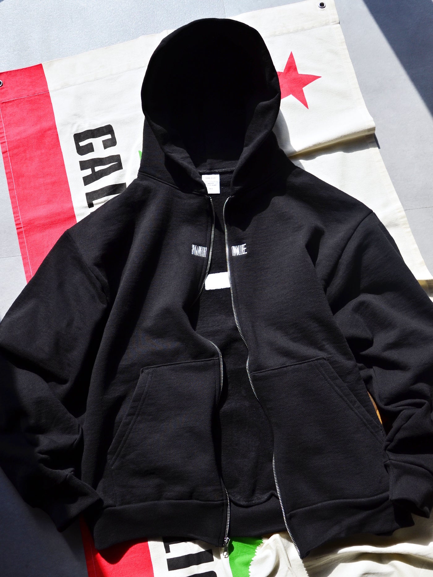 MINE USA | Embroidery Zip Up Hoodie - Black